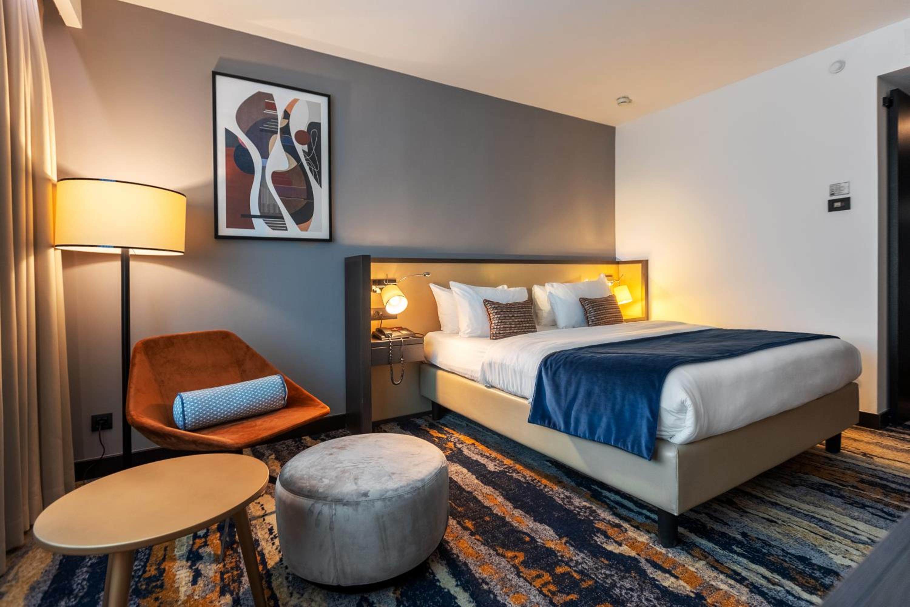 Standard King Room with Mini-bar