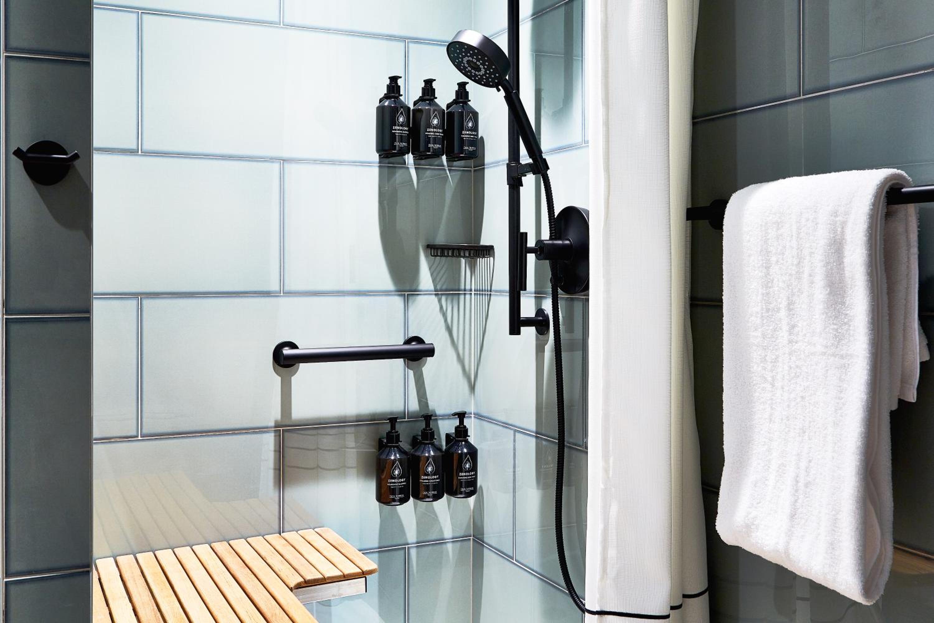 King Room with Roll-In Shower - Disability Access