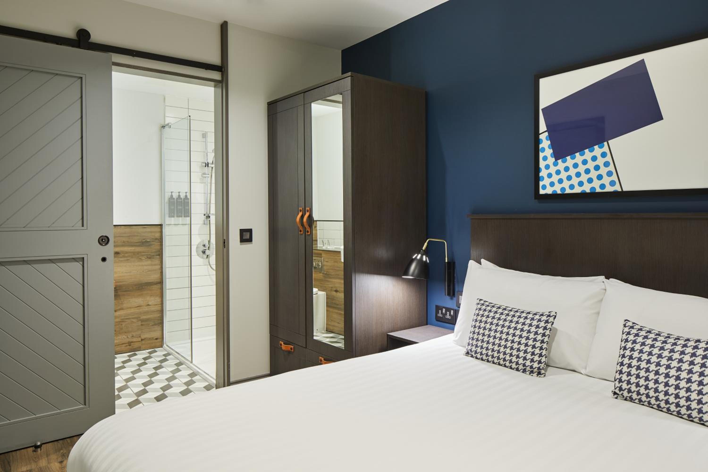 Two-Bedroom Suite