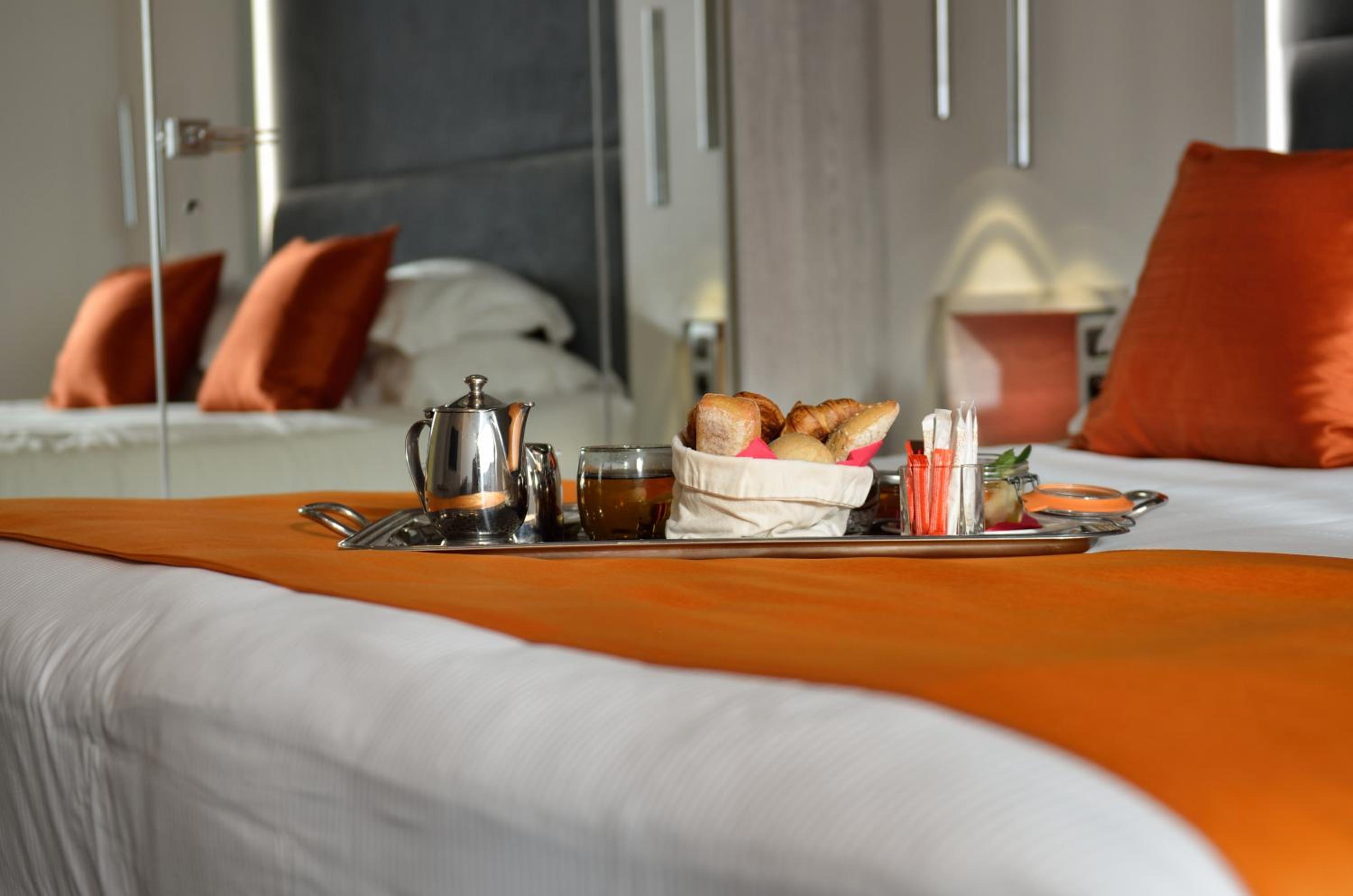 Junior Suite with Garden View