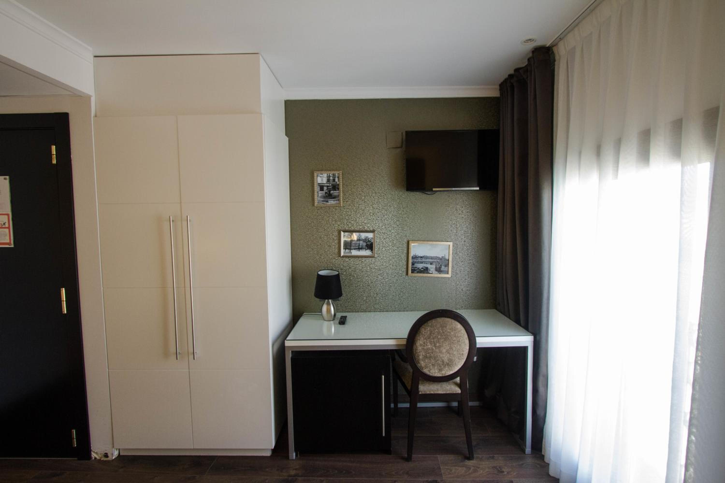 Triple Room with View