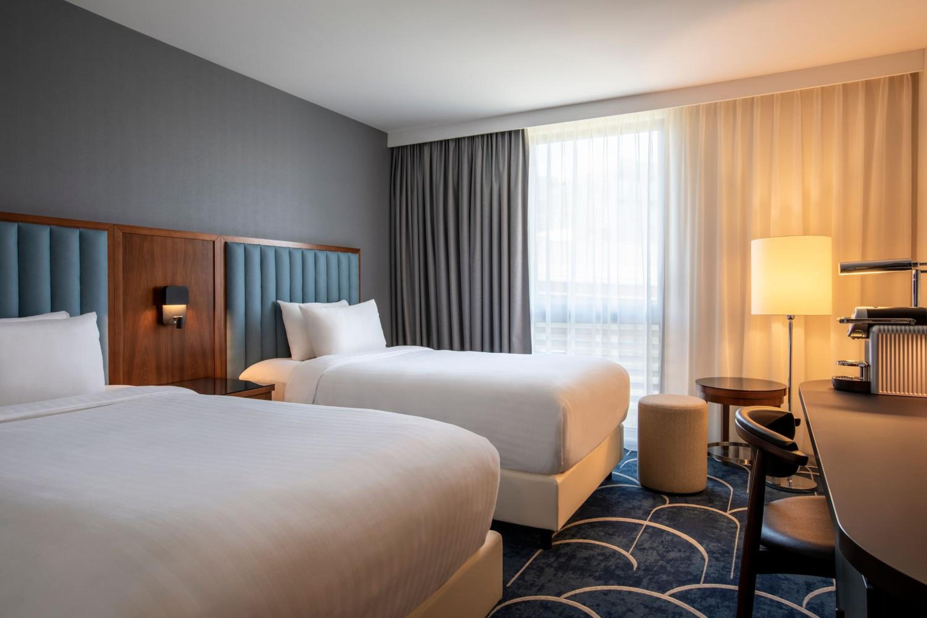 Superior Twin Room with WiFi - High Floor