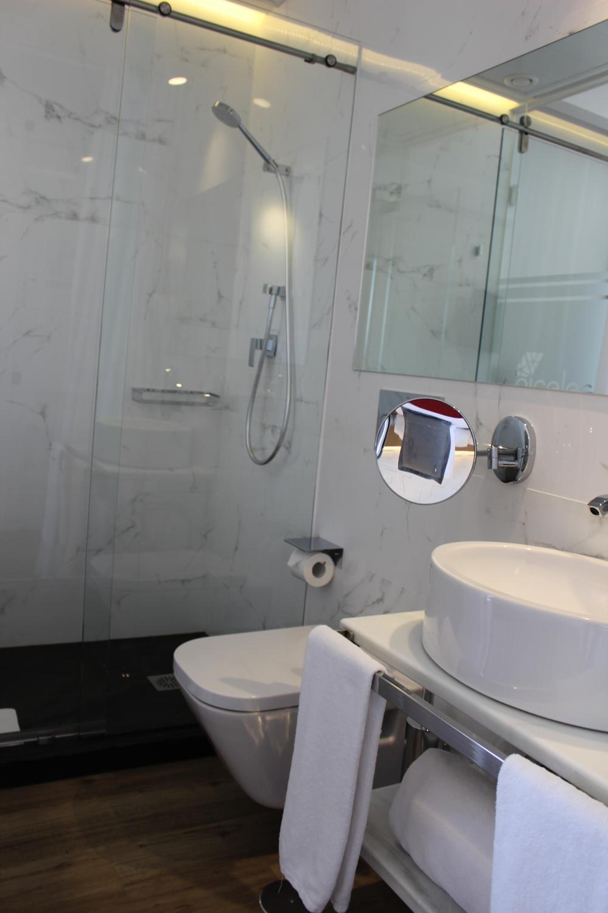 Double Room with View