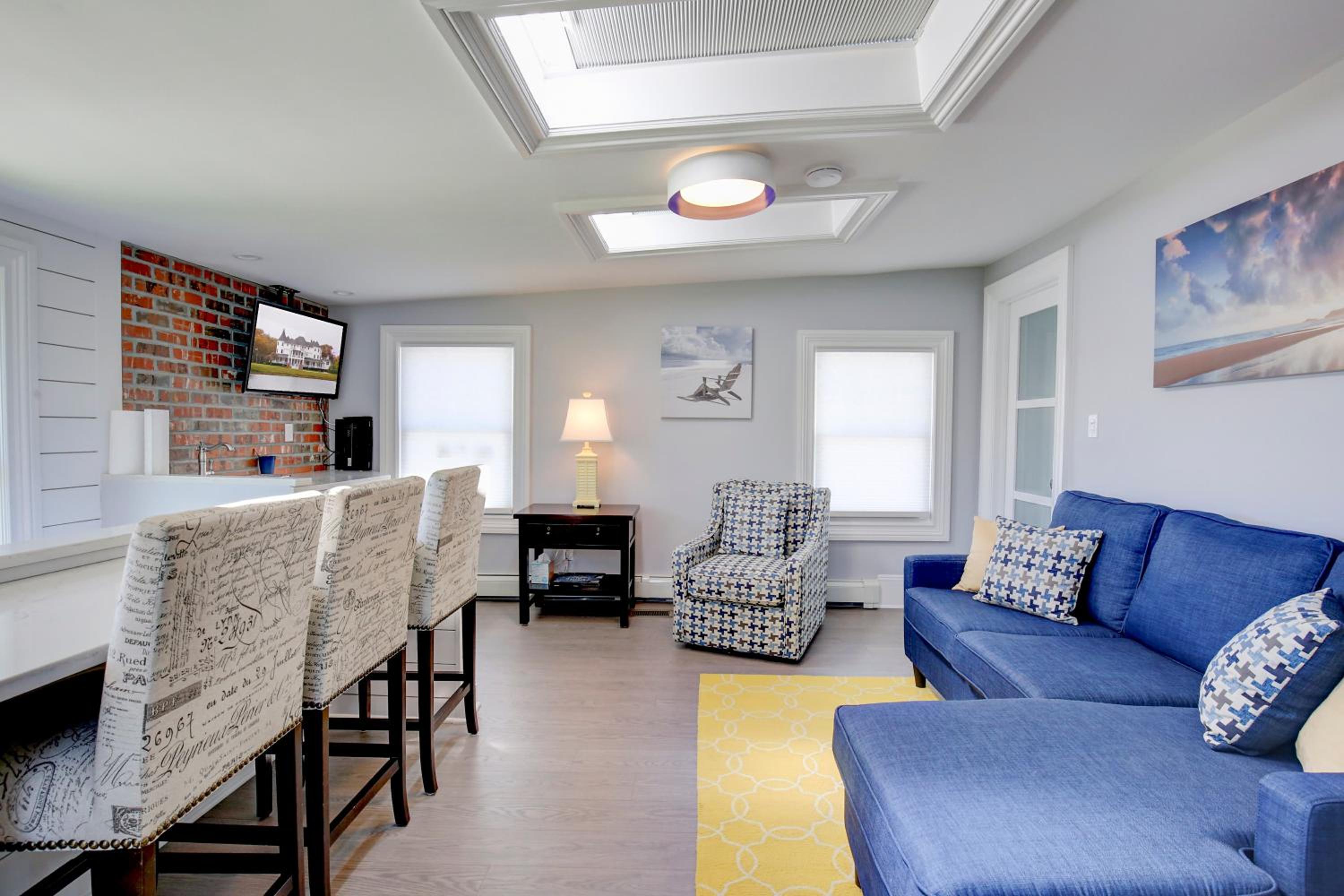 Suite with Lake View