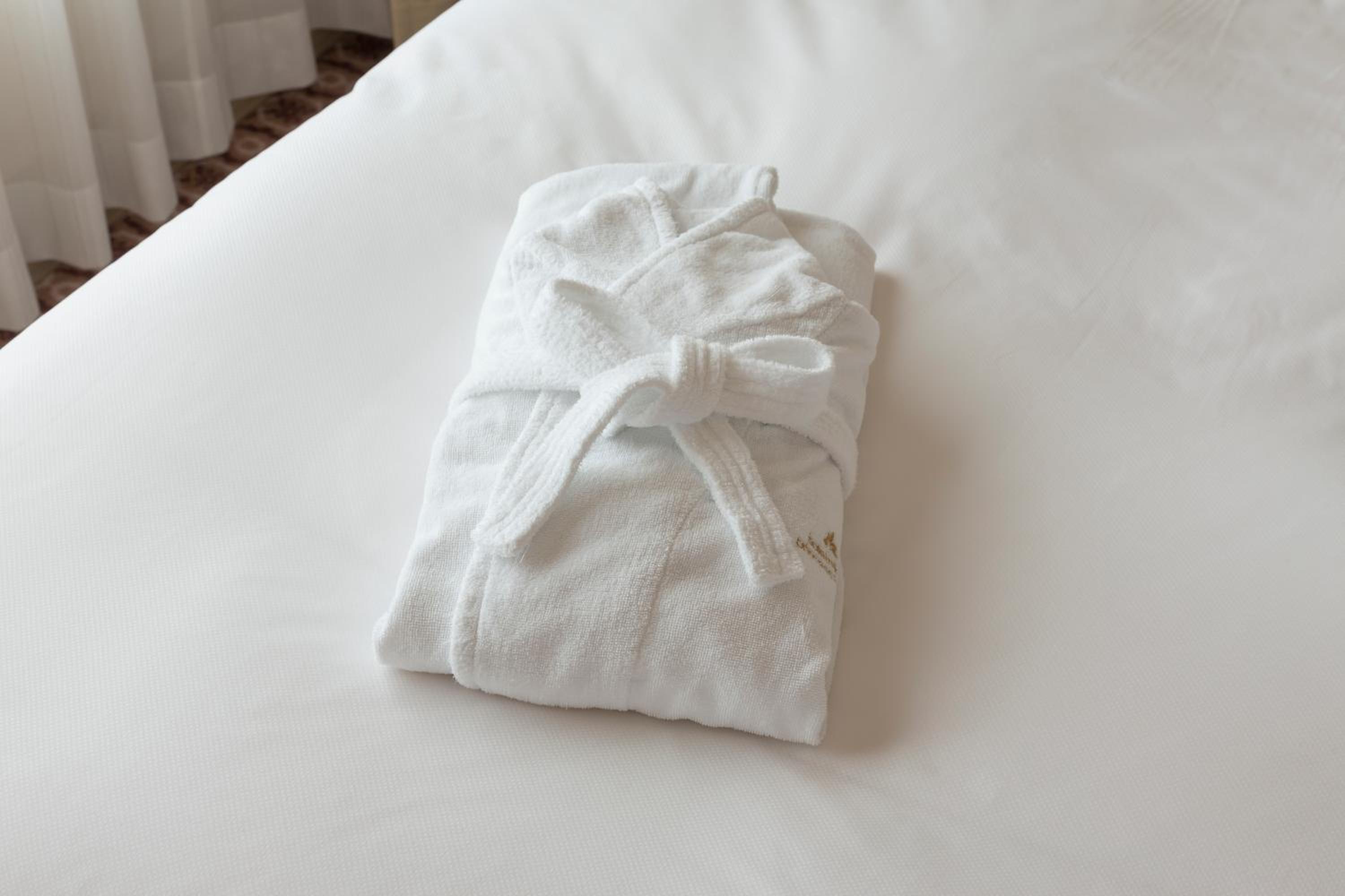 Executive Deluxe Twin Room - Non-Smoking