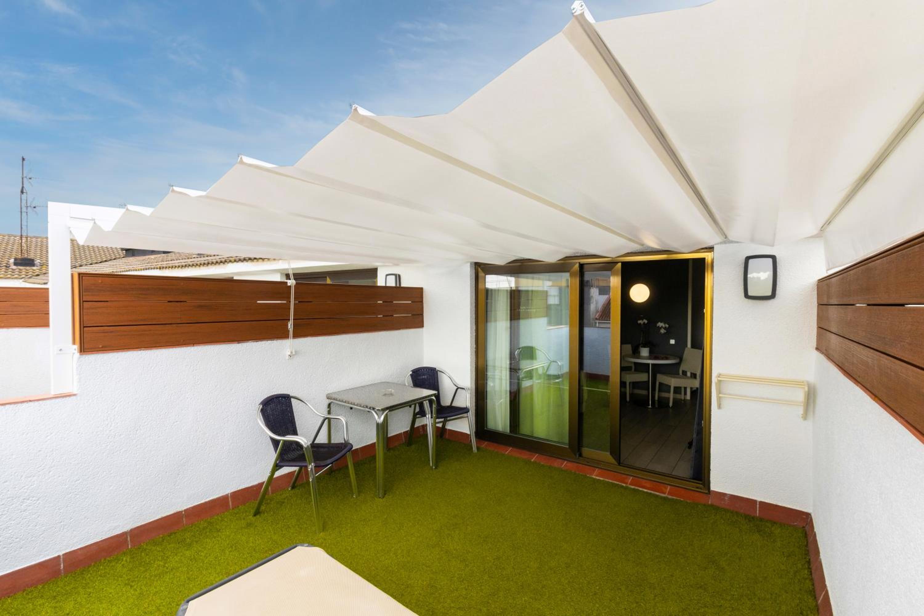 Superior Junior Suite with Pool View