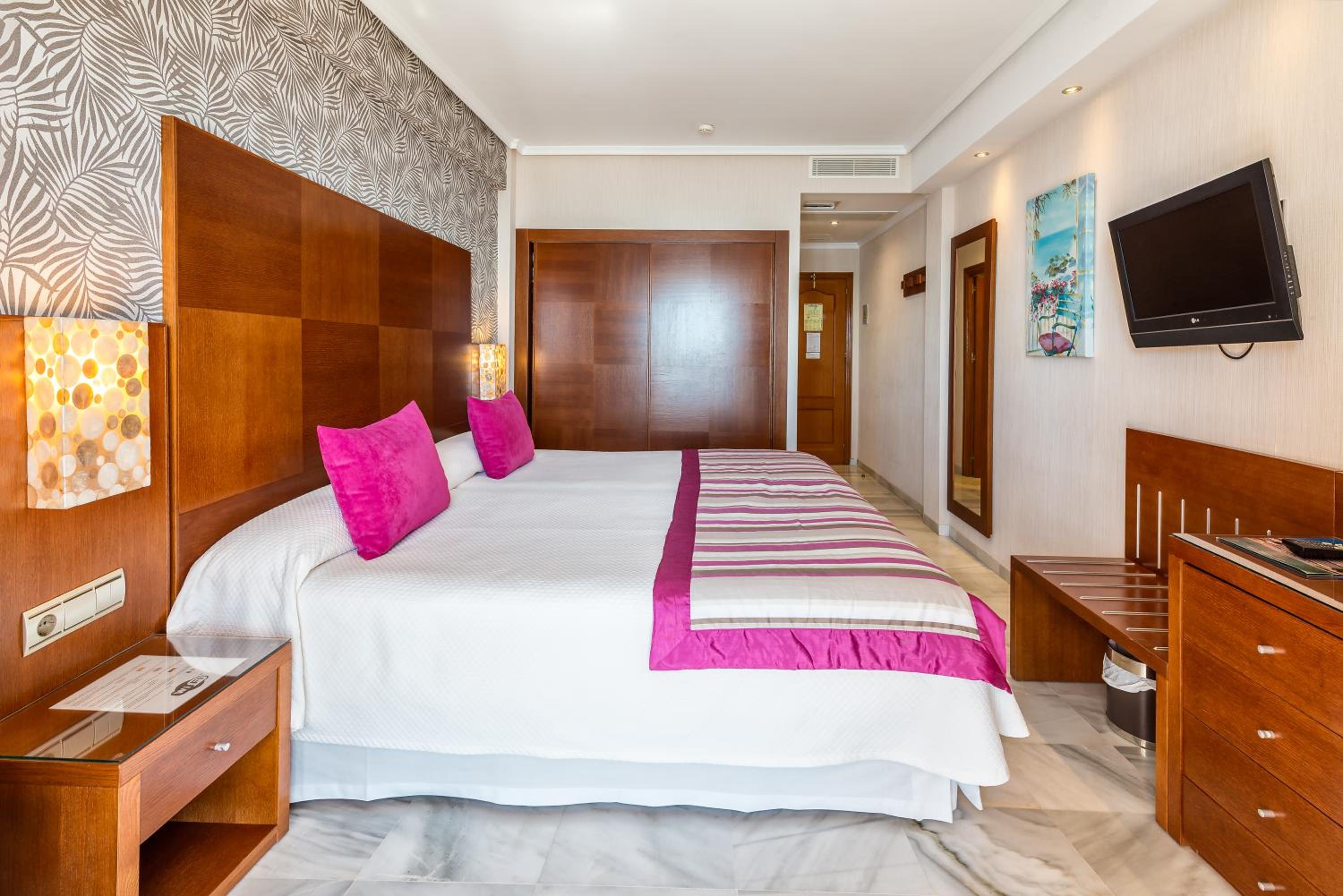 Double Room with Sea View and Balcony