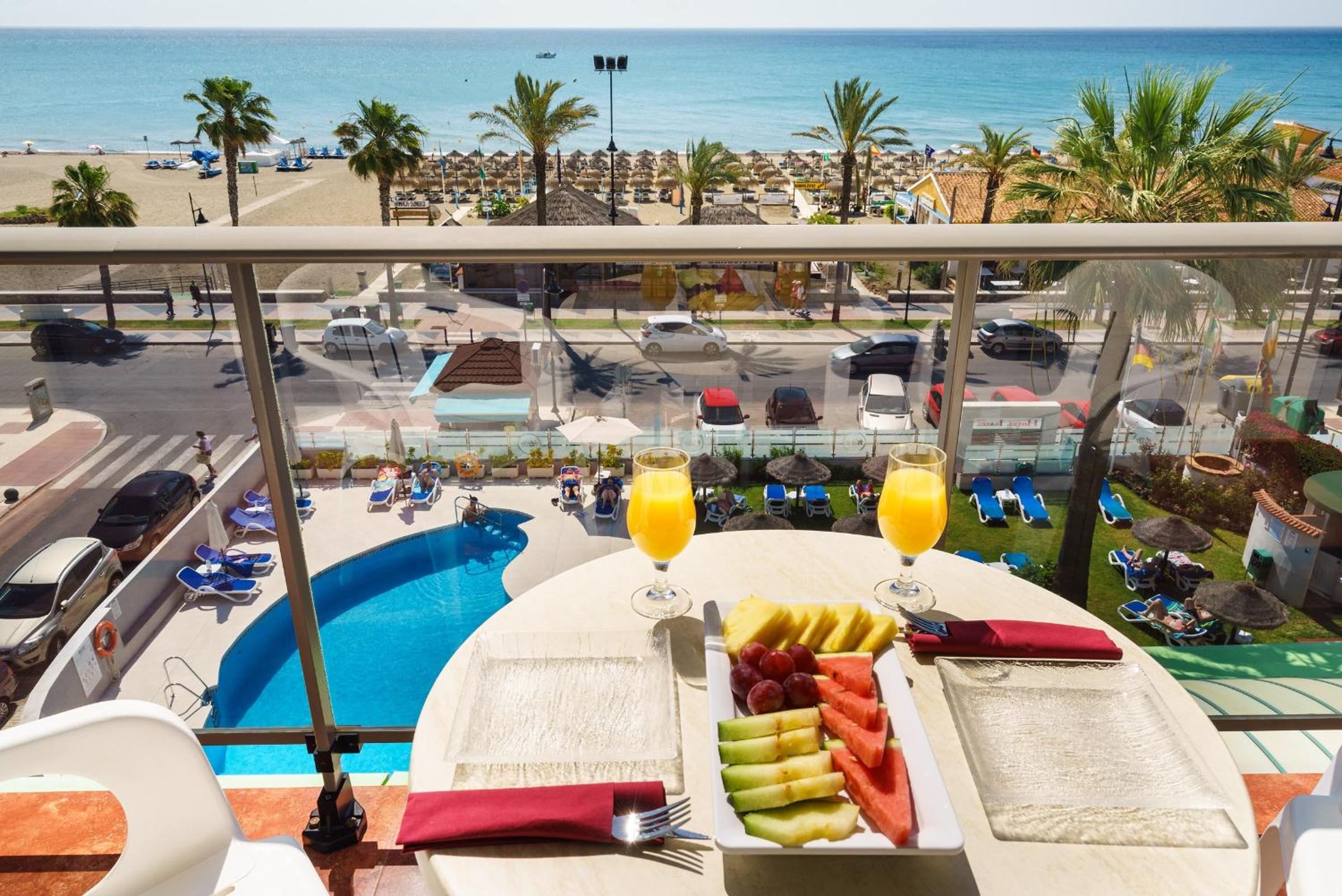 Double or Twin Room with Sea View