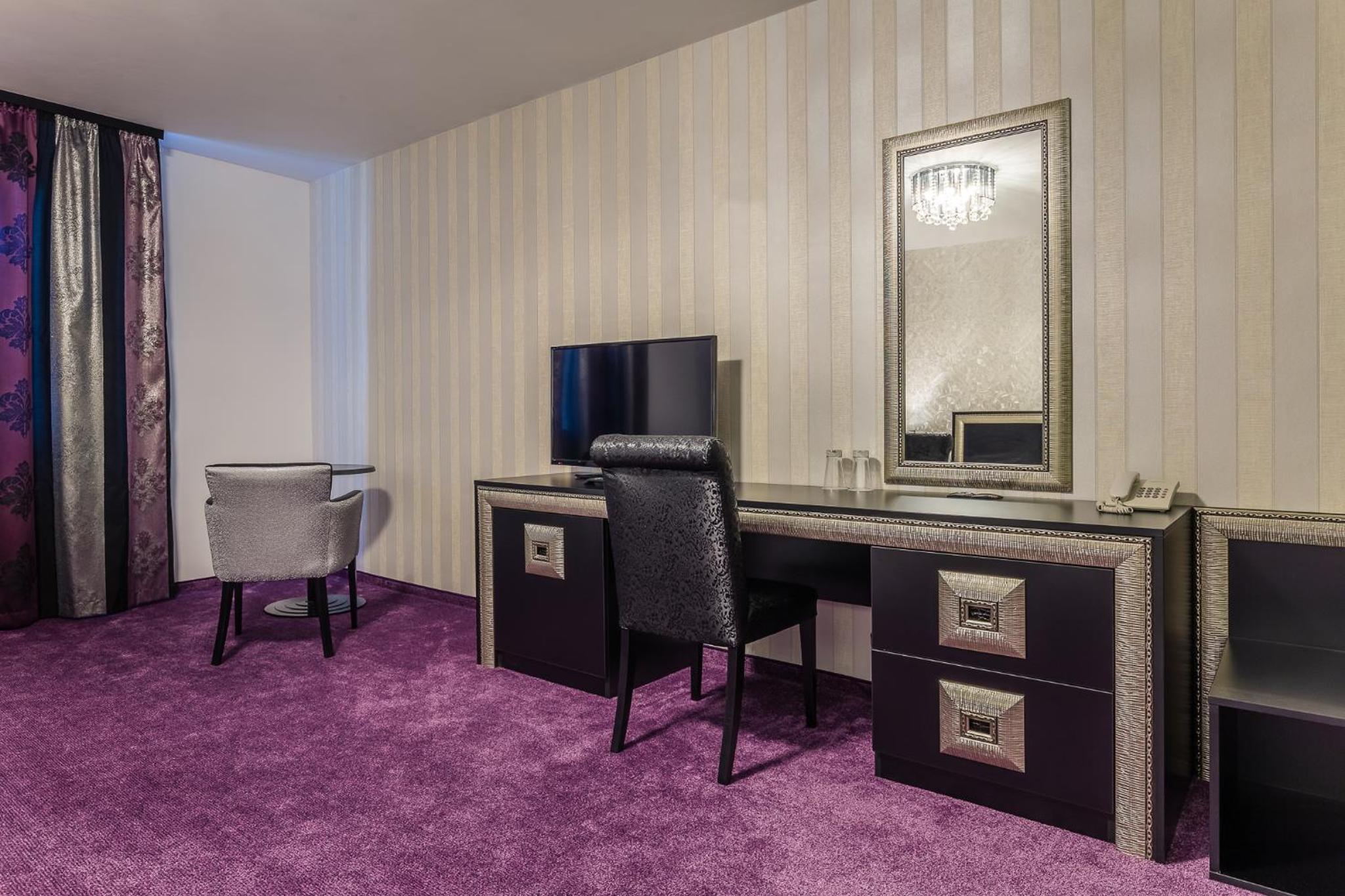 Deluxe Junior Suite