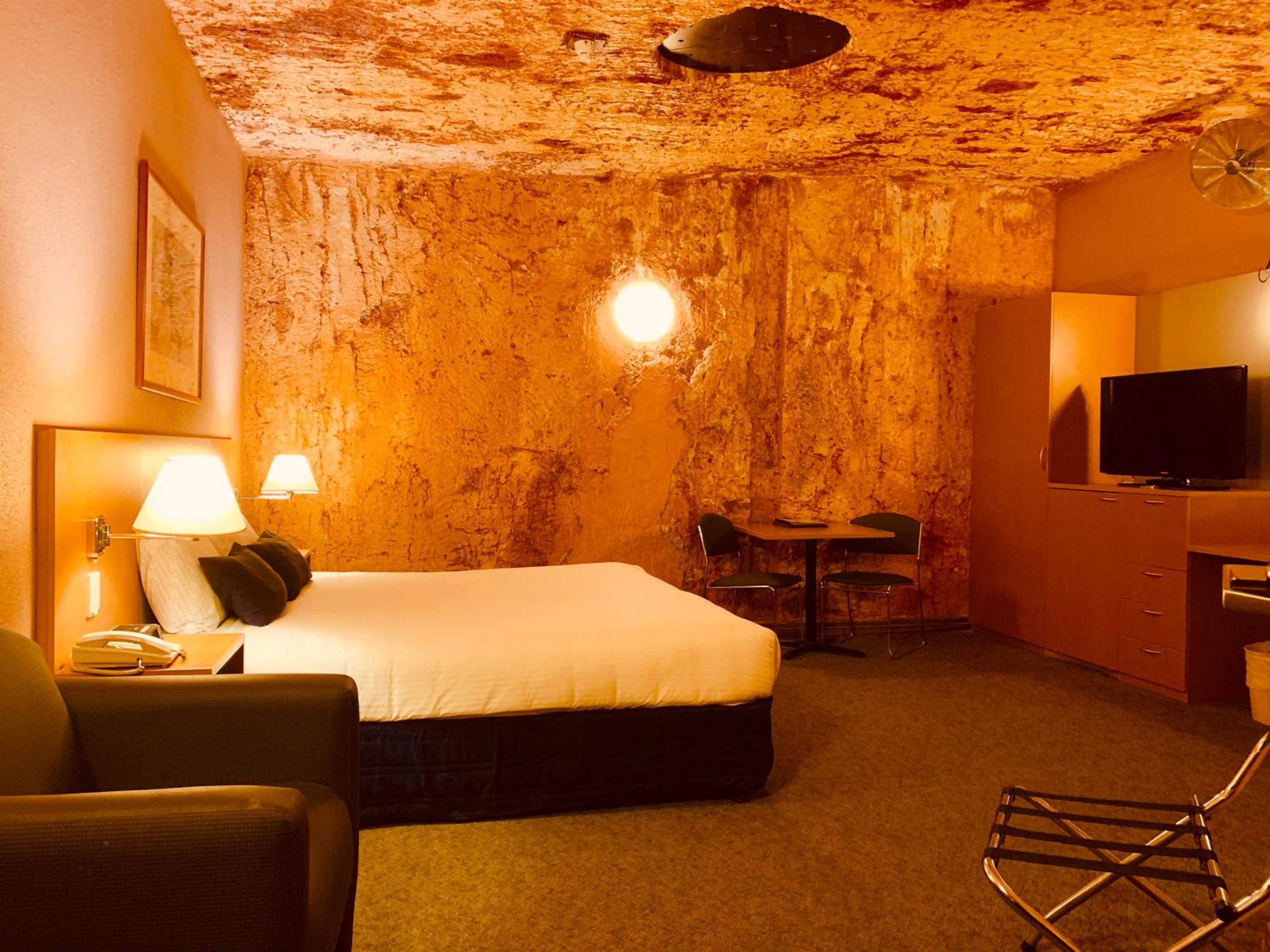 Double or Twin Room - Underground