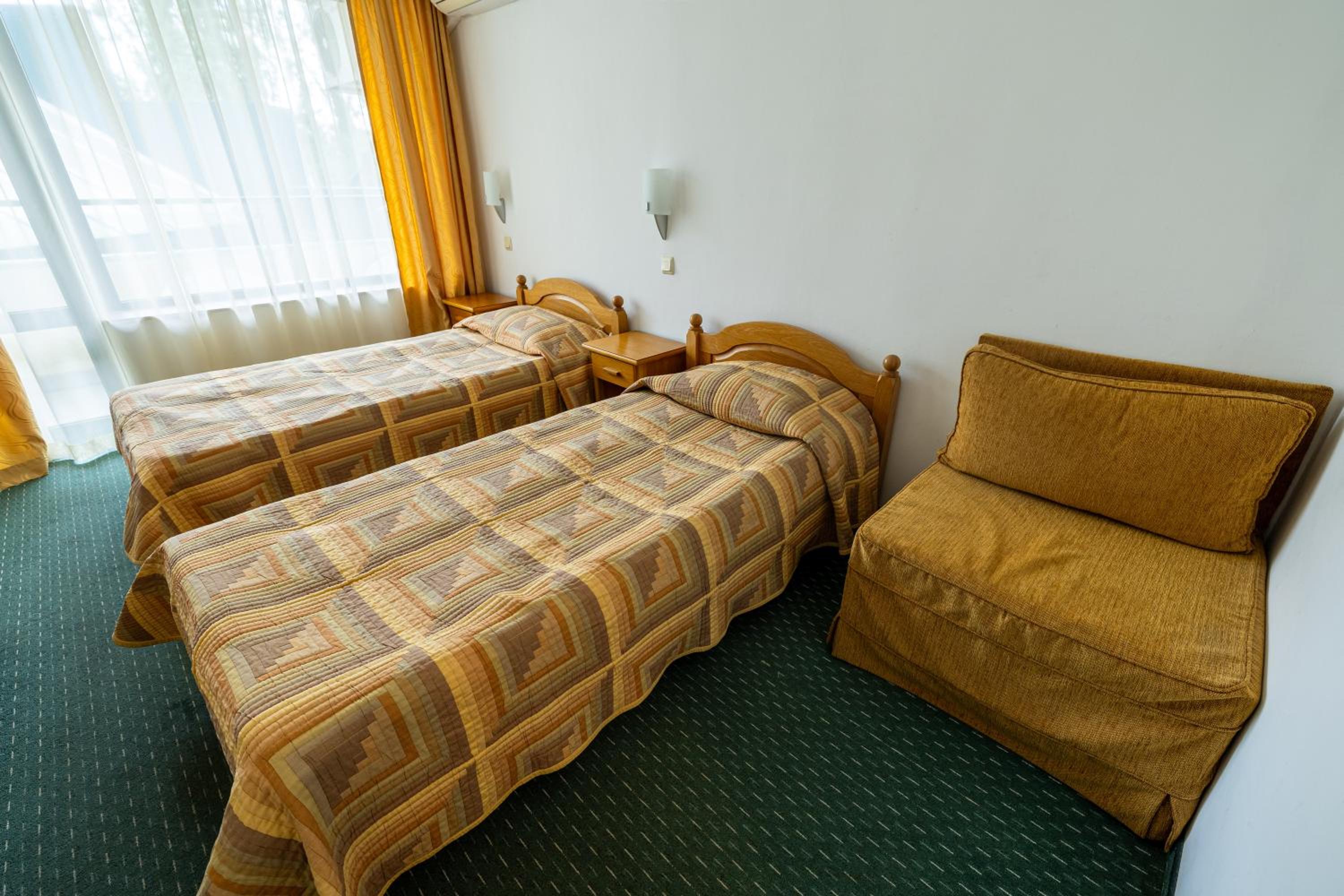 Economy Twin Room (2 Adults)