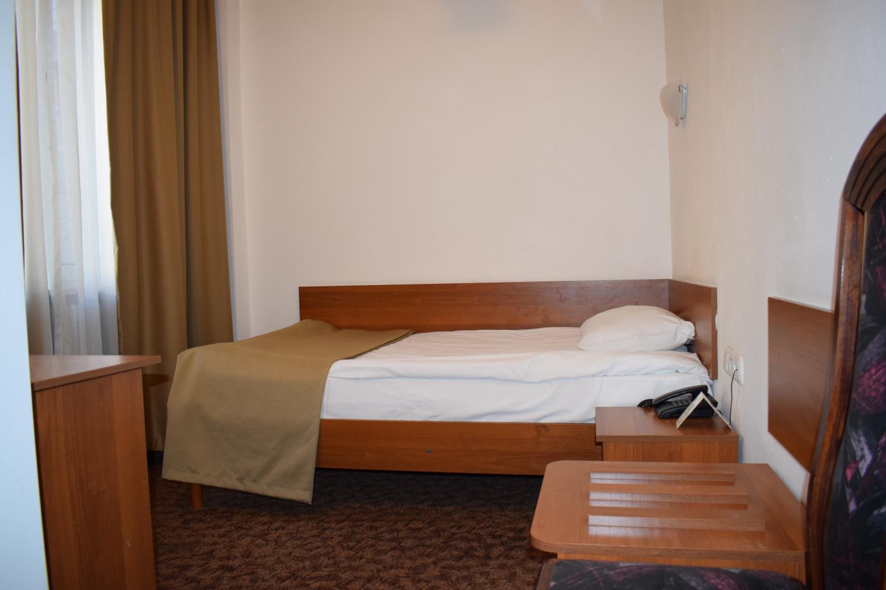 Single Room - No Balcony and Inner Yard View