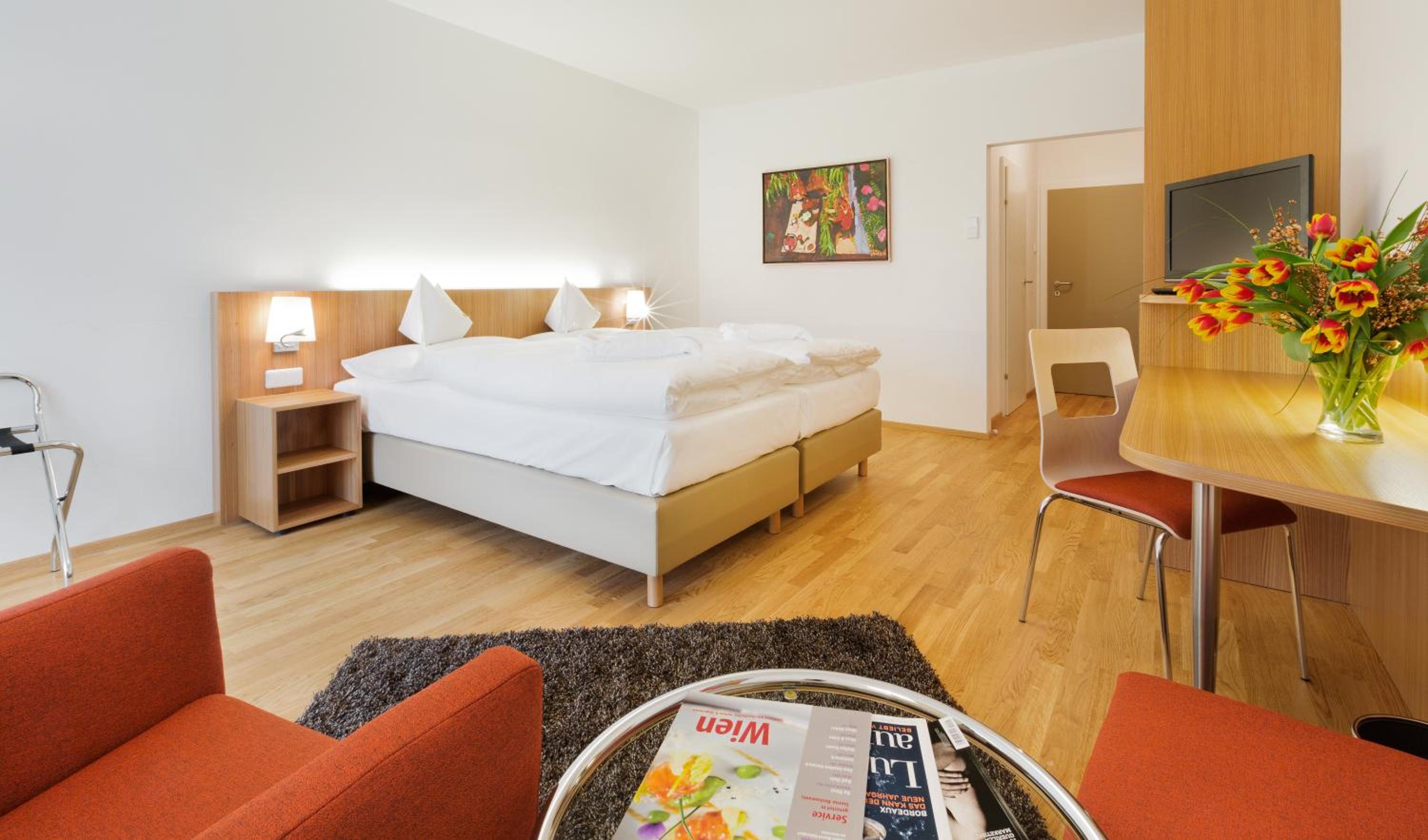 Classic Double Room with City View