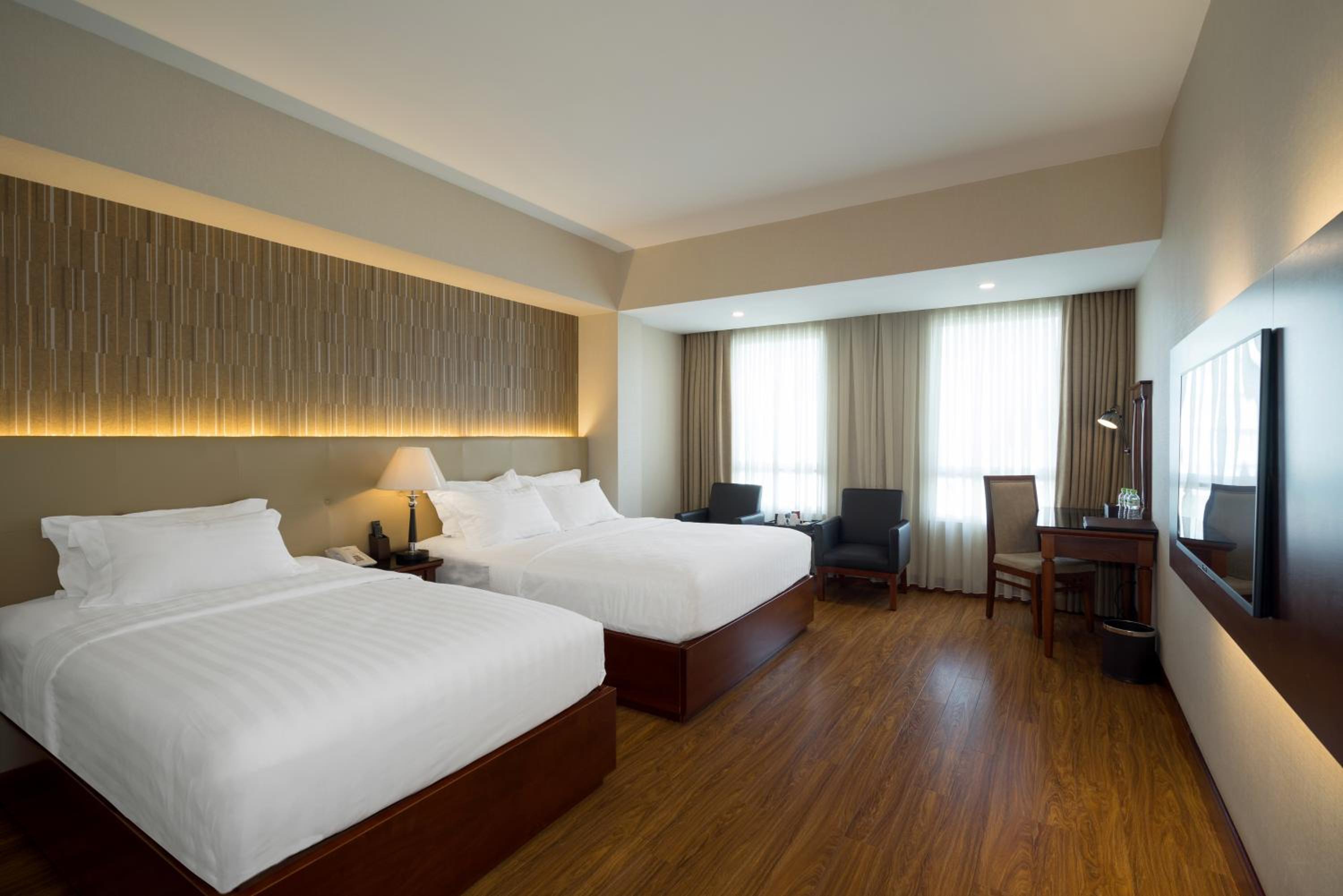 Premium Family with View