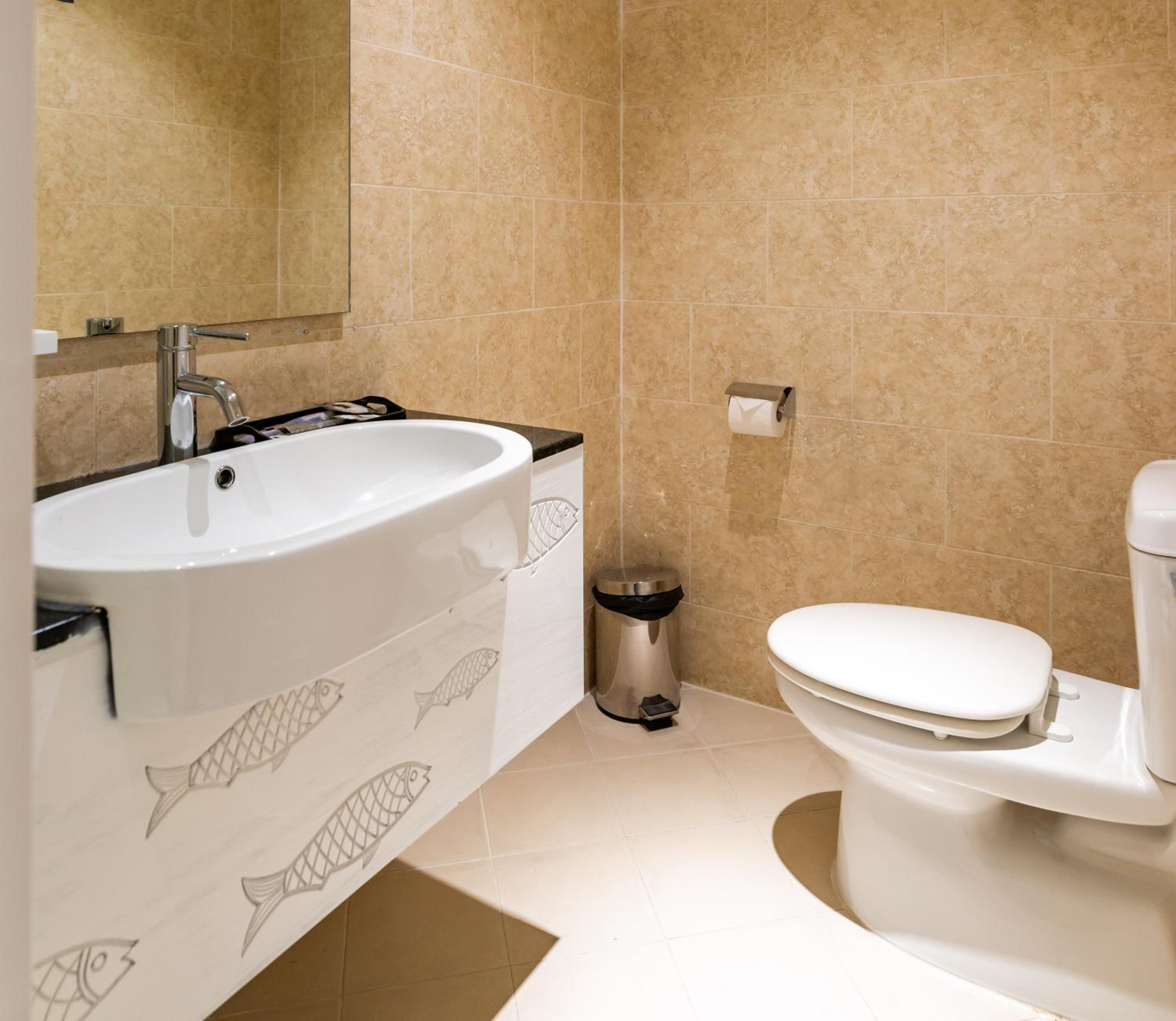 Double Room - No Window