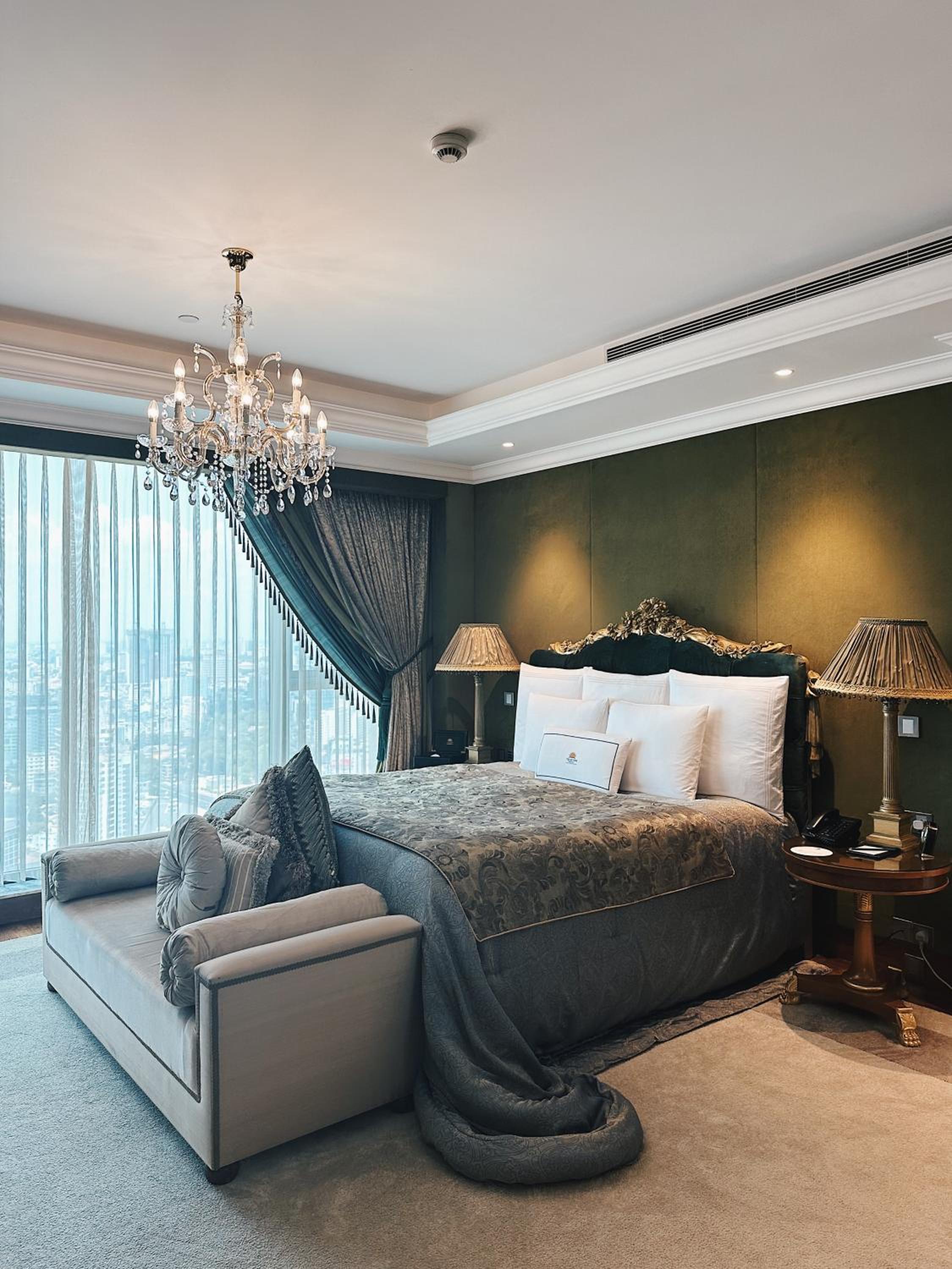 Designer Suite with Two-way Airport Transfer and Executive Lounge Access