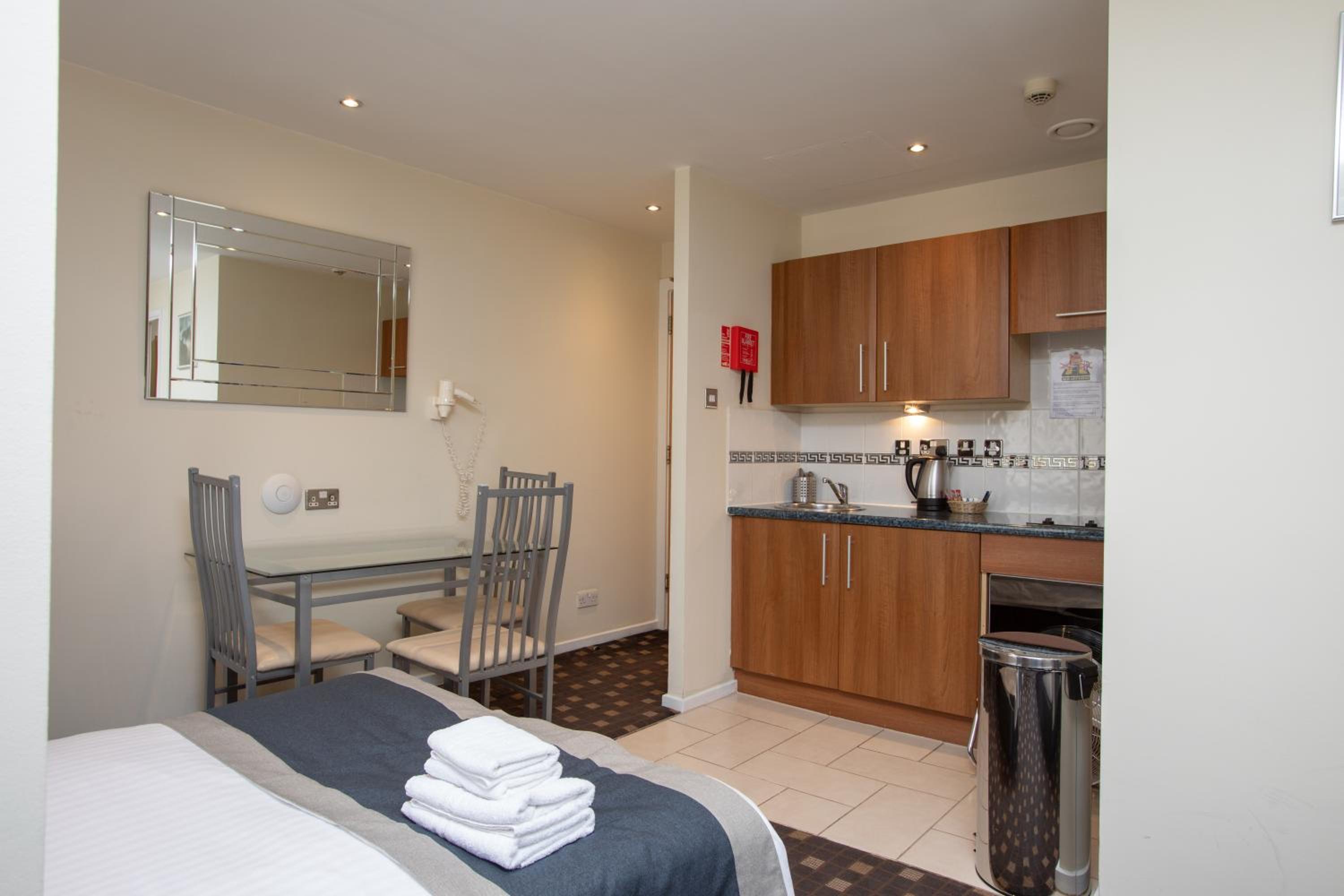 Triple Executive Studio