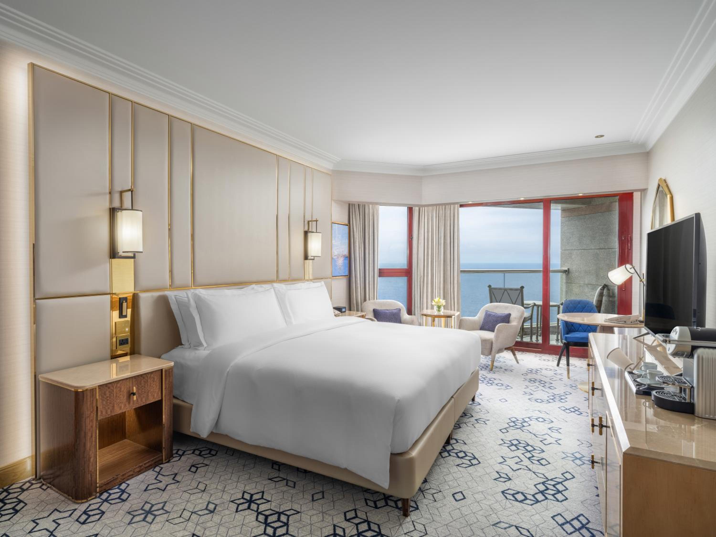 Premium King Room with Sea View
