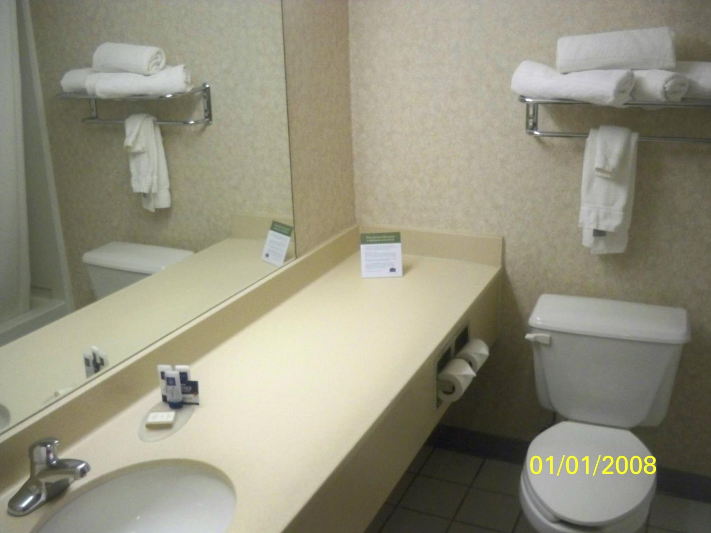 Deluxe King Studio Suite - Non-Smoking