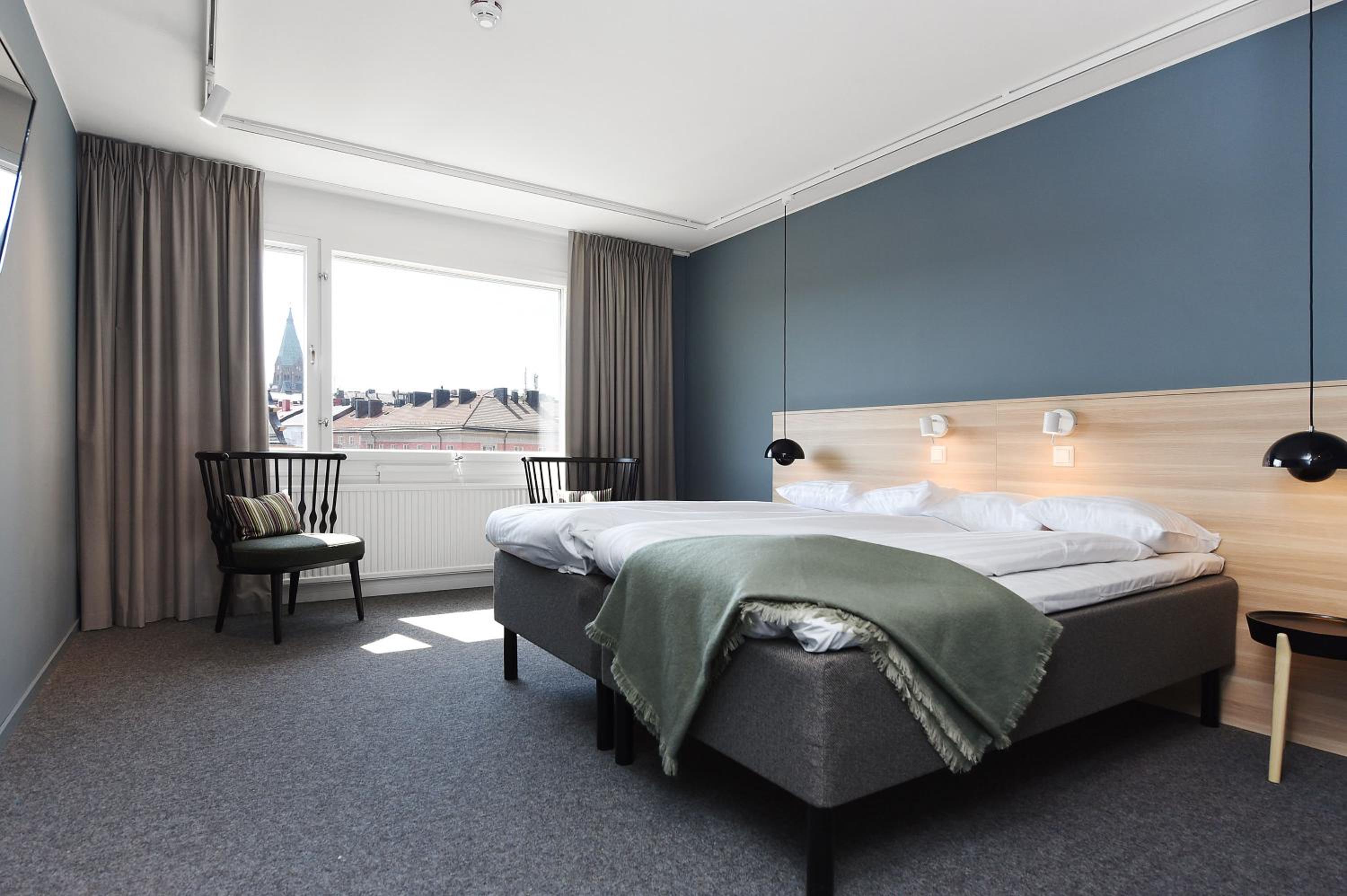 Superior Twin Room with City View