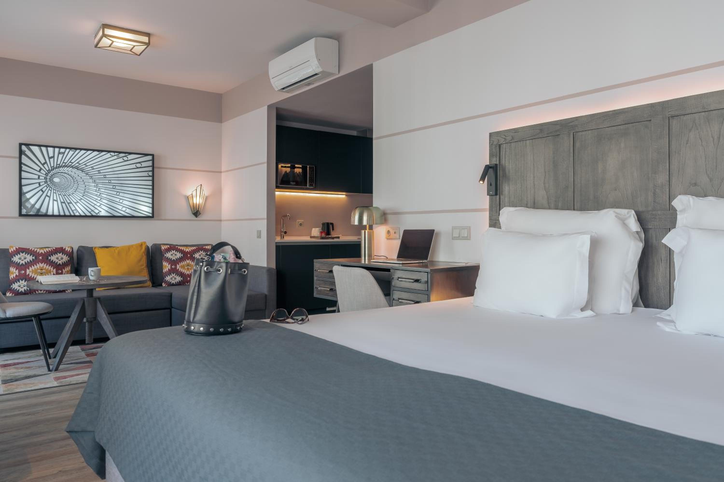 Junior Quadruple Suite