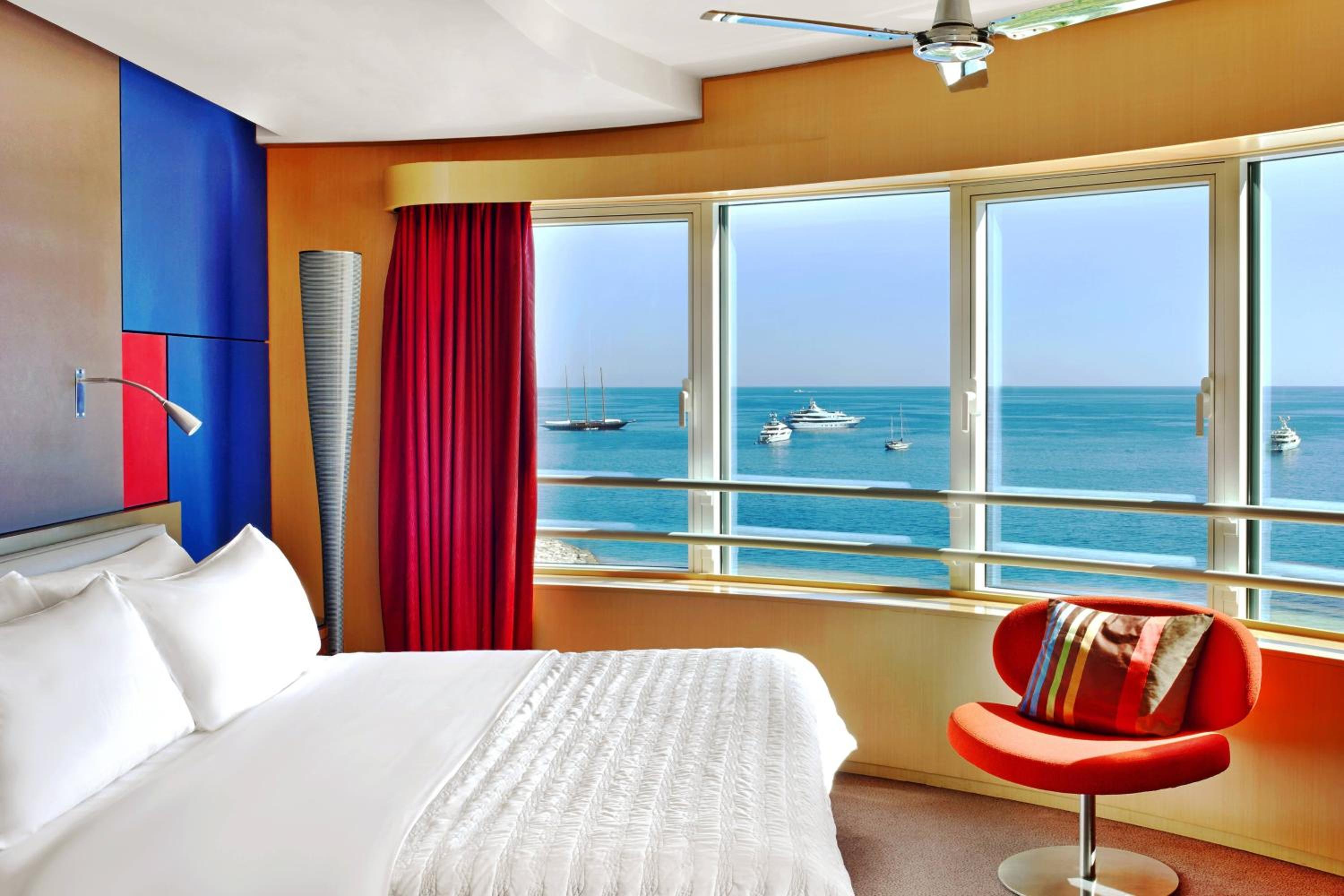 Design, Guest room, 1 King, Sea view, Crystal Towers