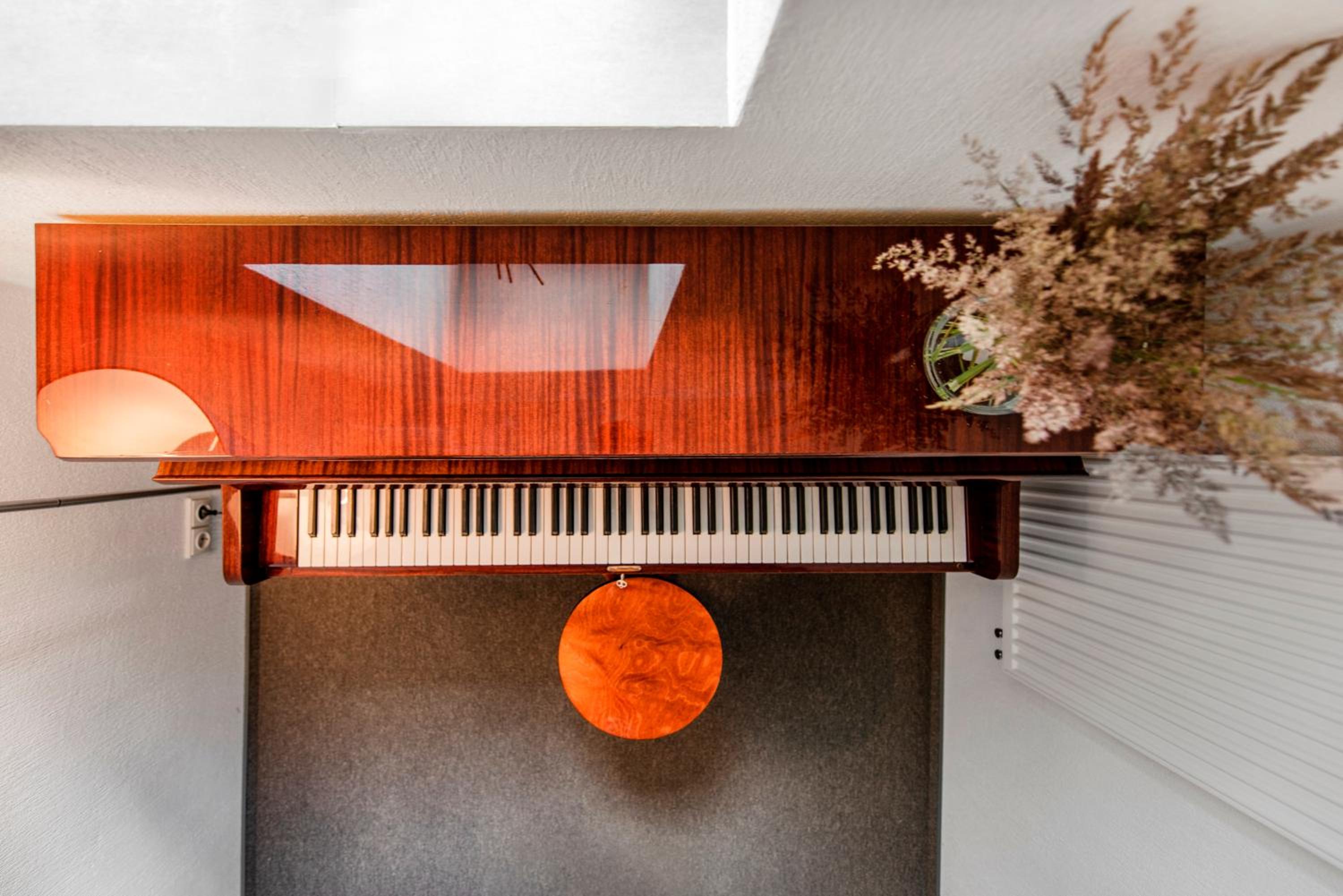 Family Studio with River View 