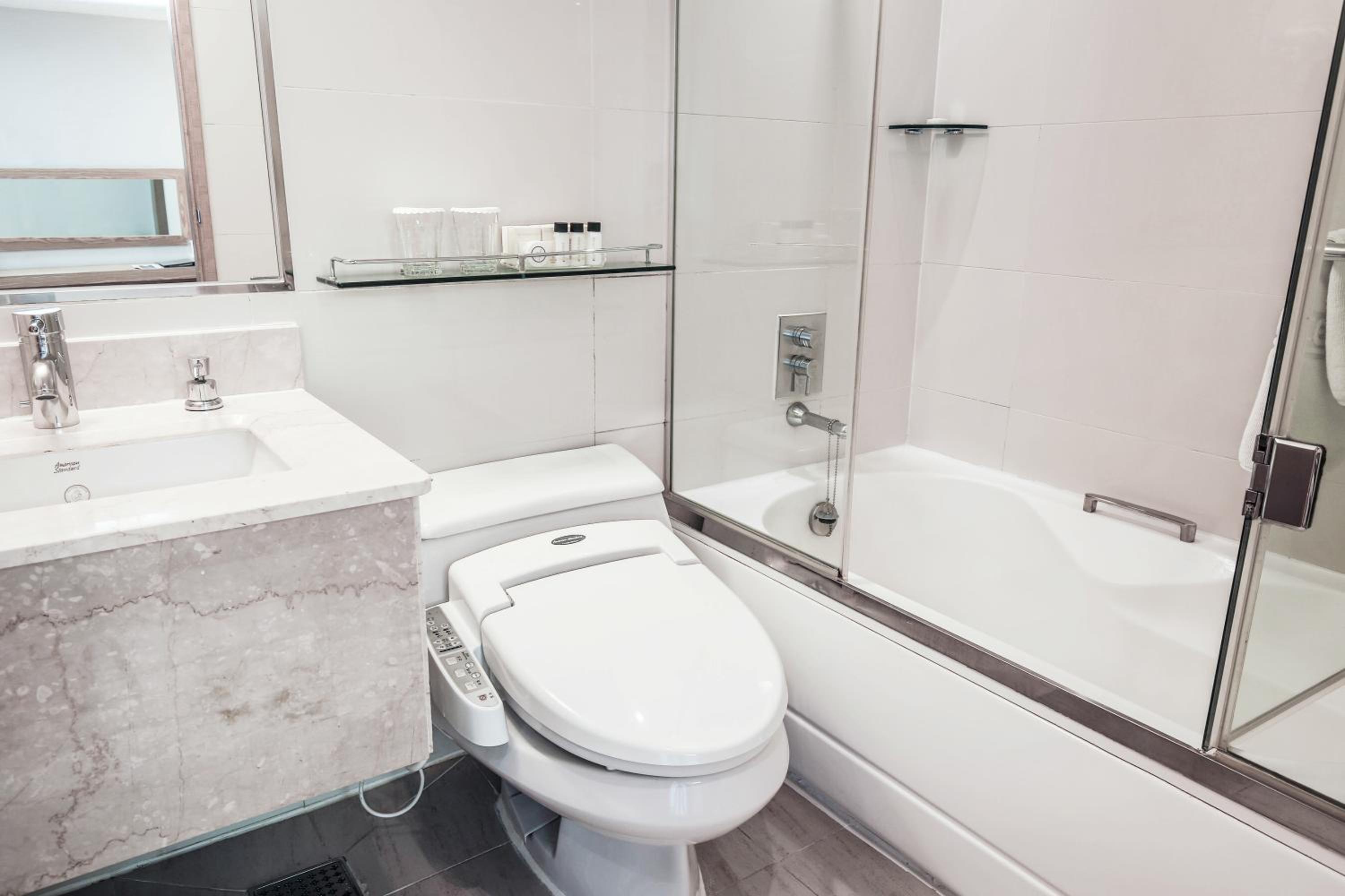 Korean-Style Family Room