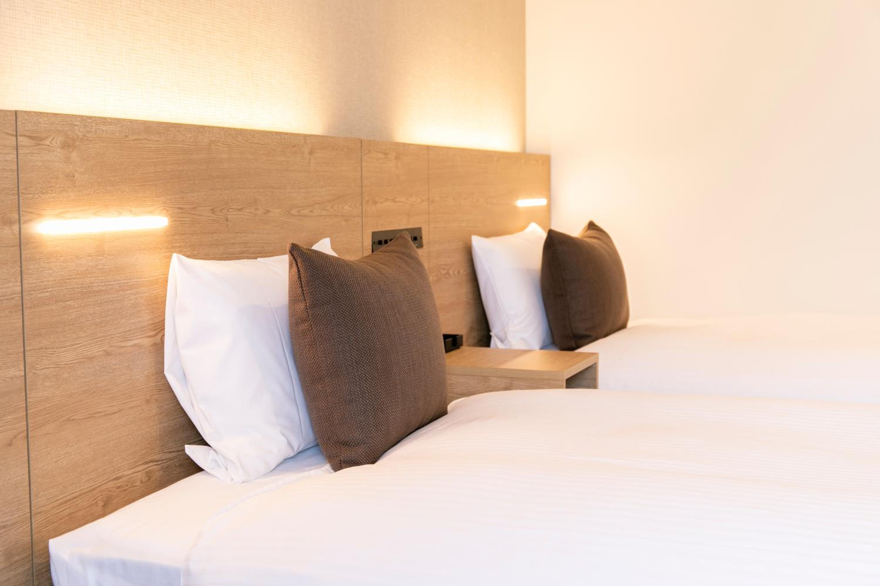 Hollywood Twin Room - Non-Smoking