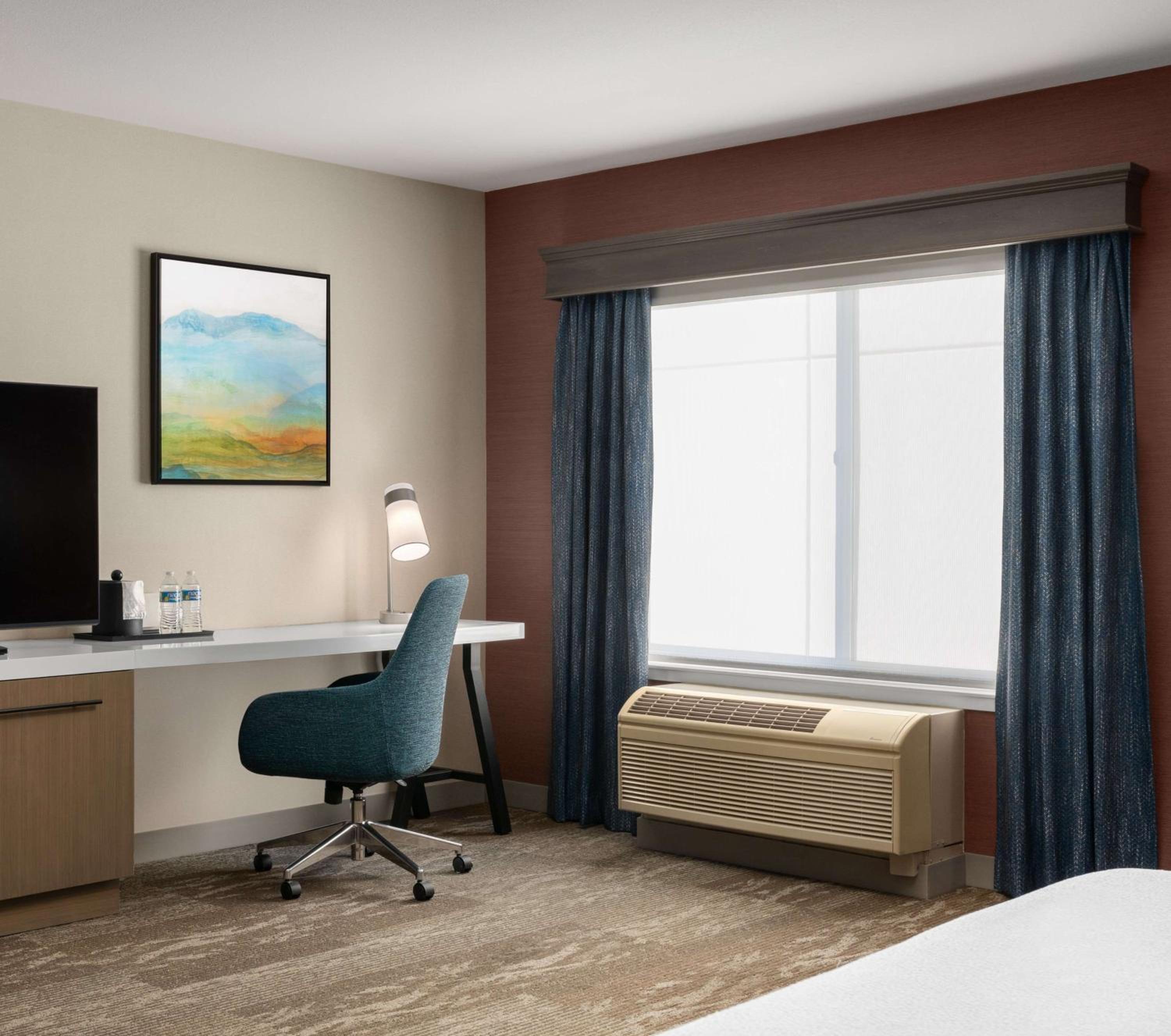 King Room with Roll-In Shower - Mobility/Hearing Accessible