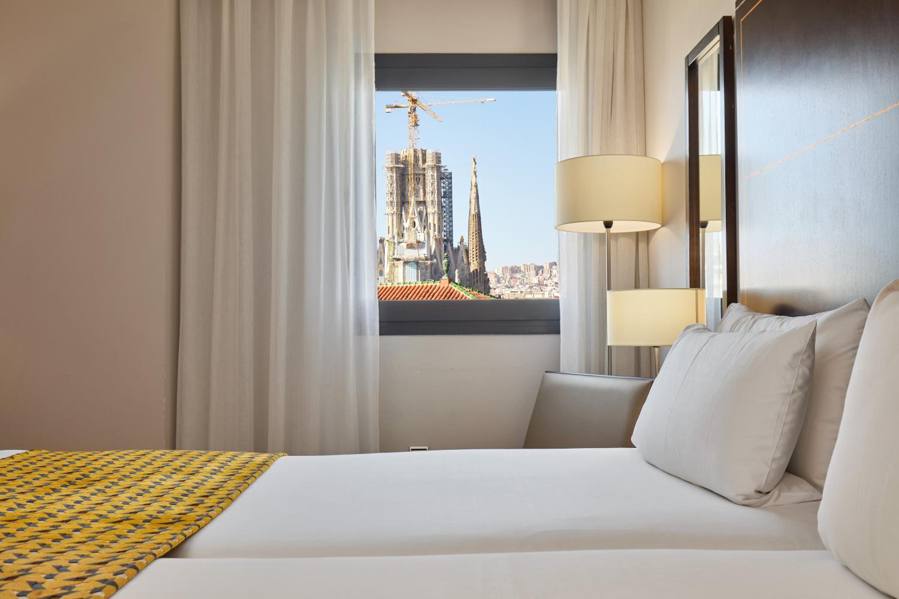 Double Room with Sagrada Familia View