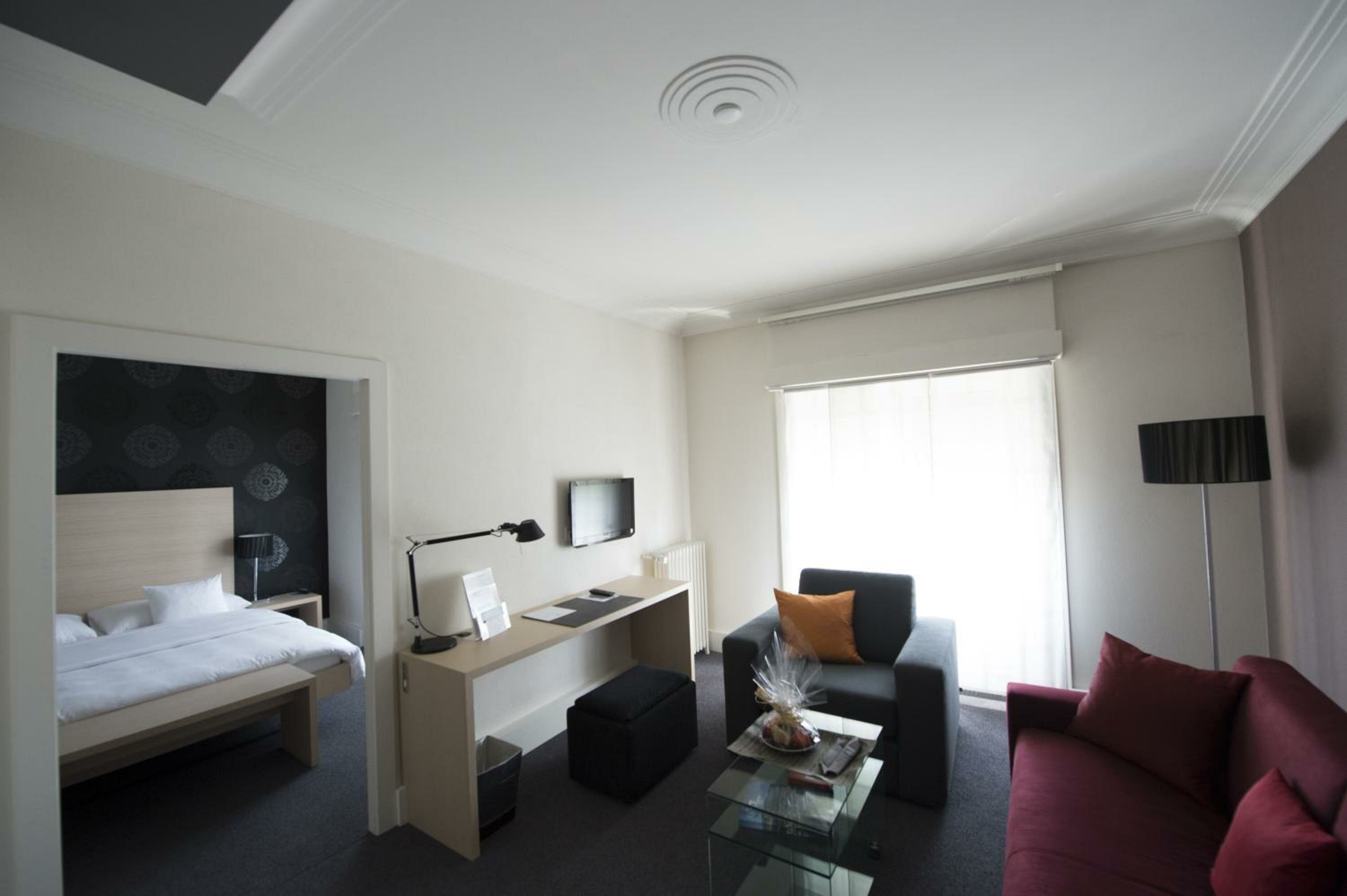 Junior Suite with Park View