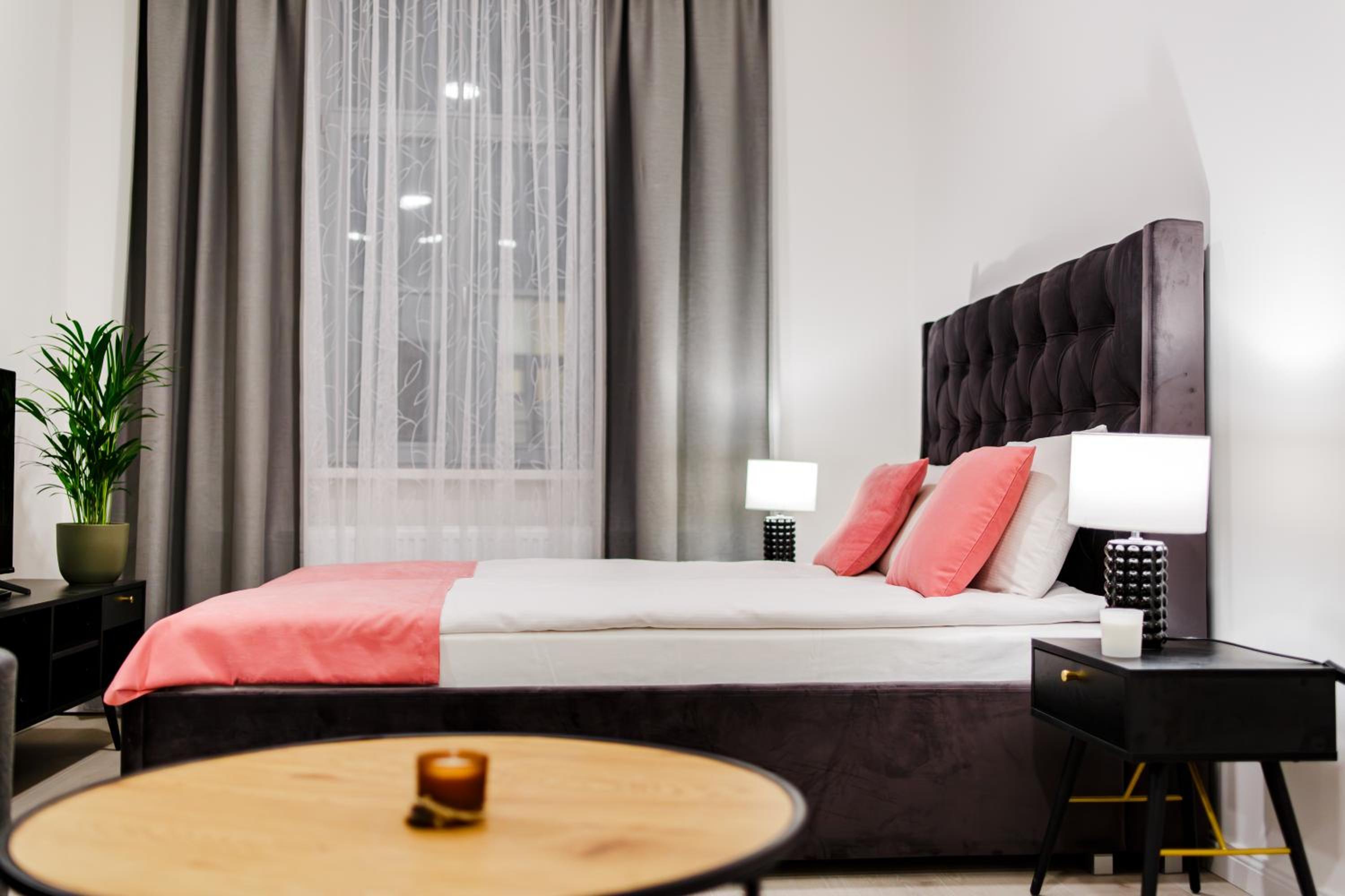 One-Bedroom Family Apartment