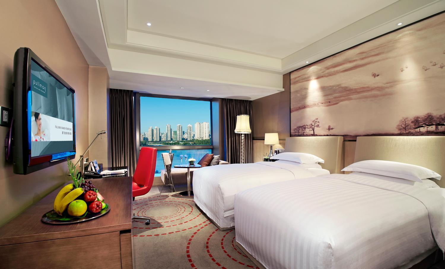 Superior Twin Room with Lake View