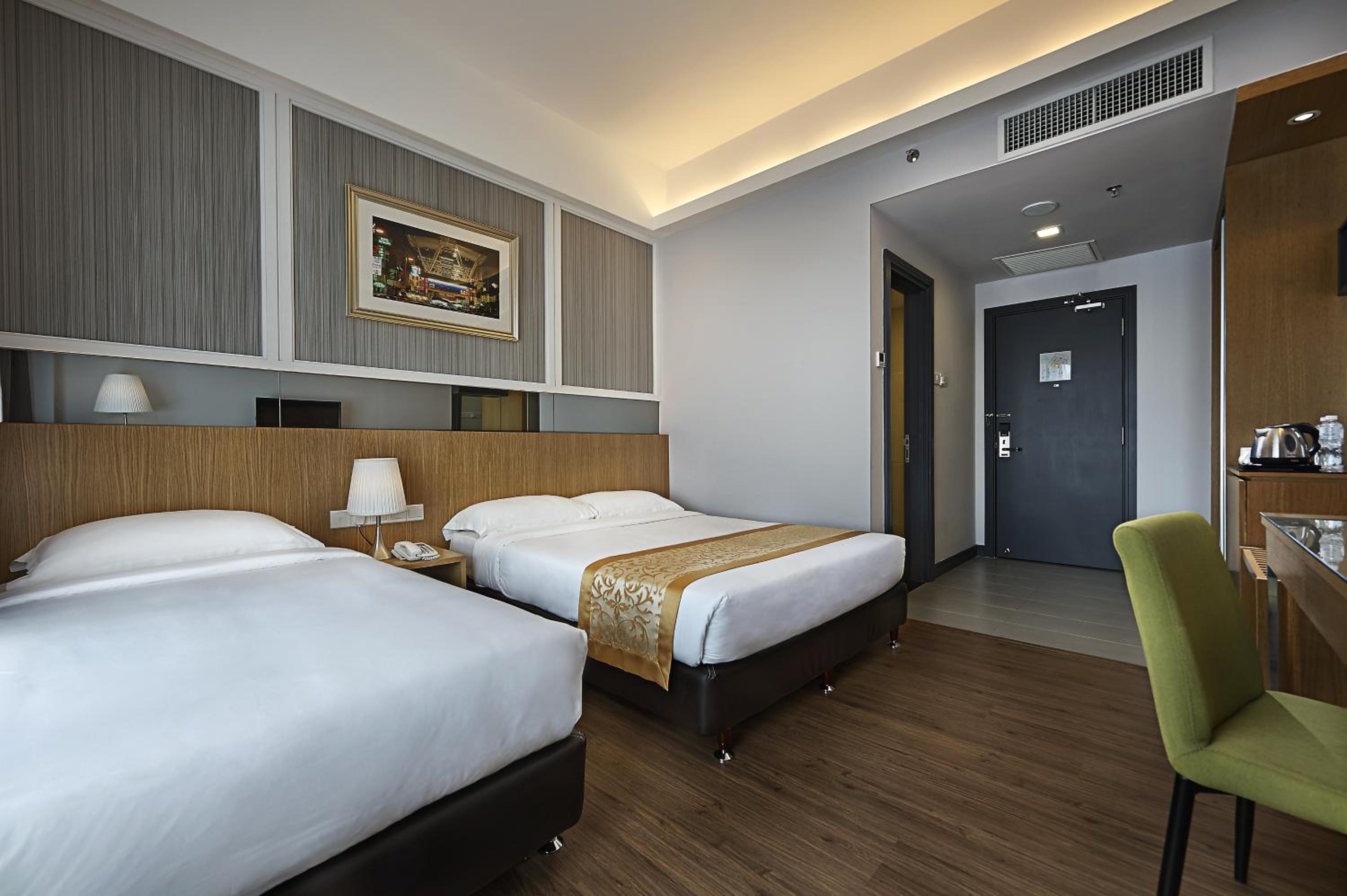 Superior Triple Room (KL118 or KL Tower View)