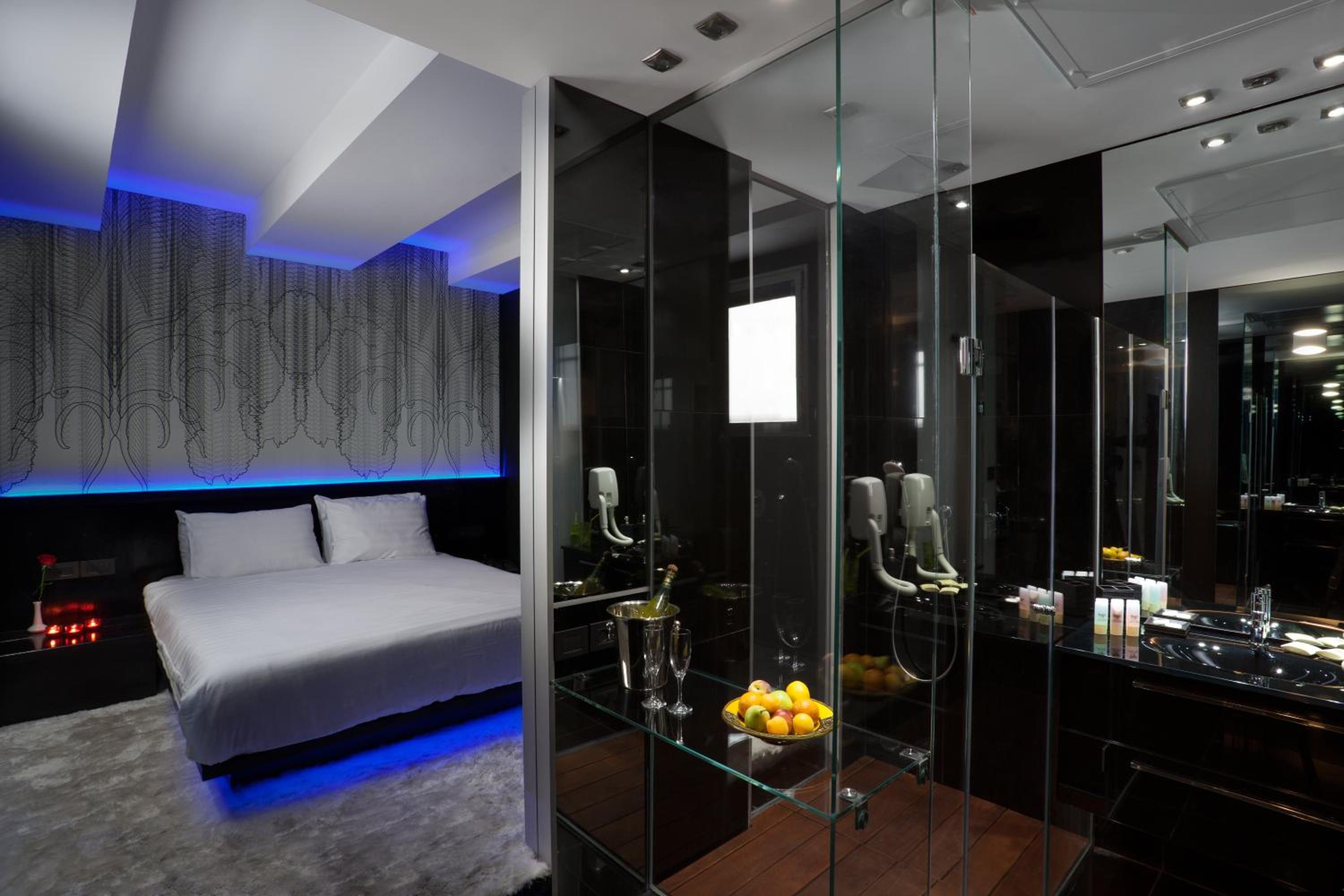 Standard Room - Ultra Modern decor