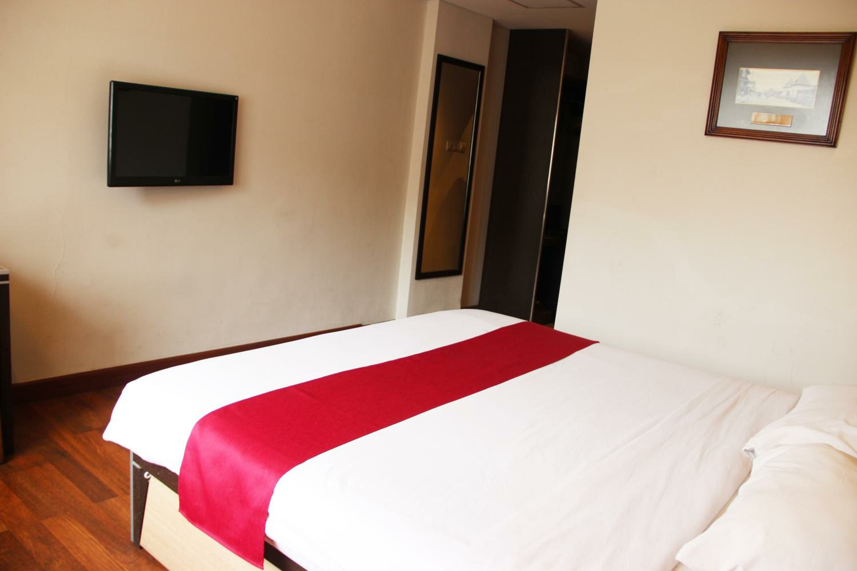 Executive Double Room Only