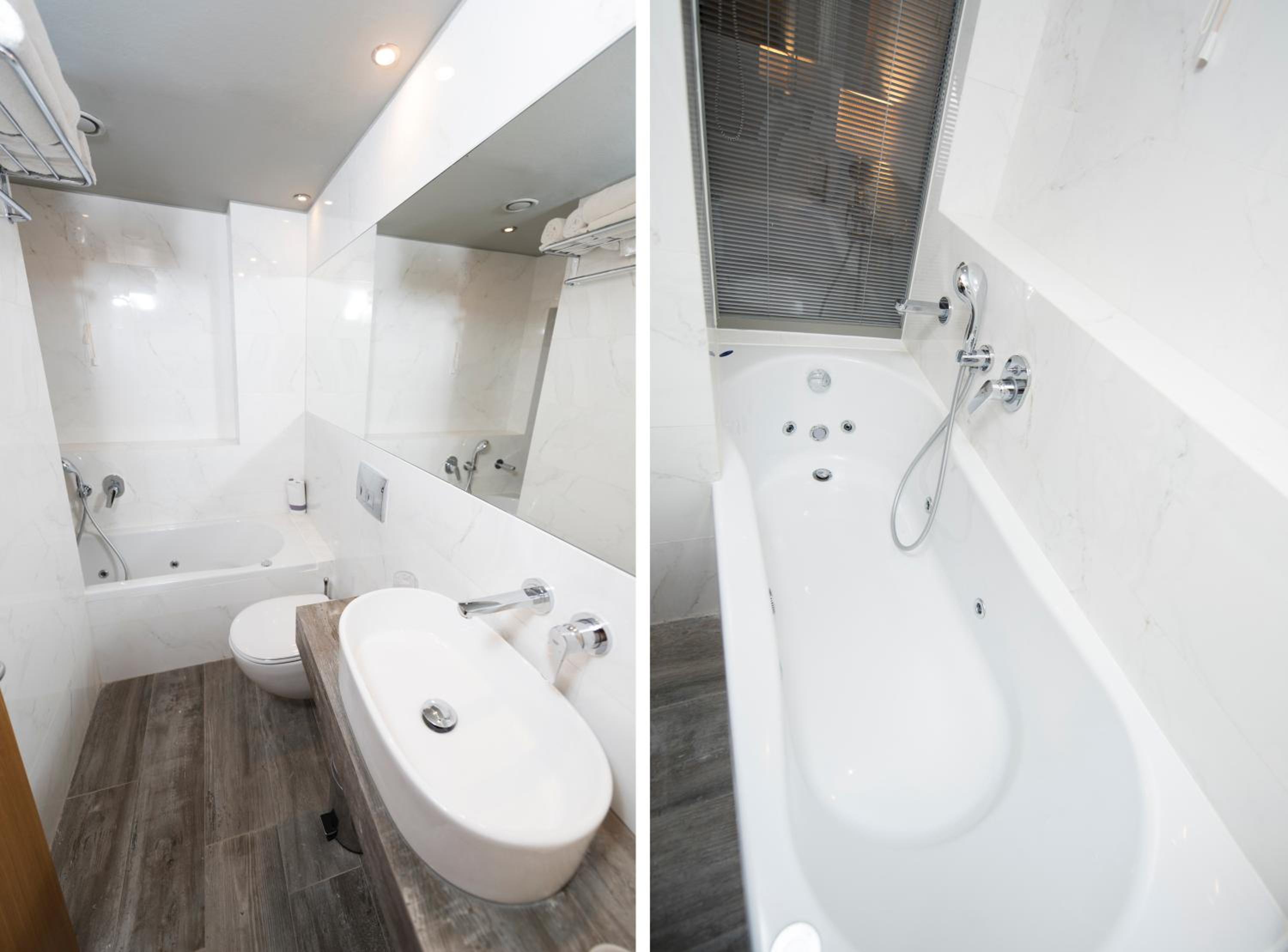 Family Coco-Mat Room Partial Sea View