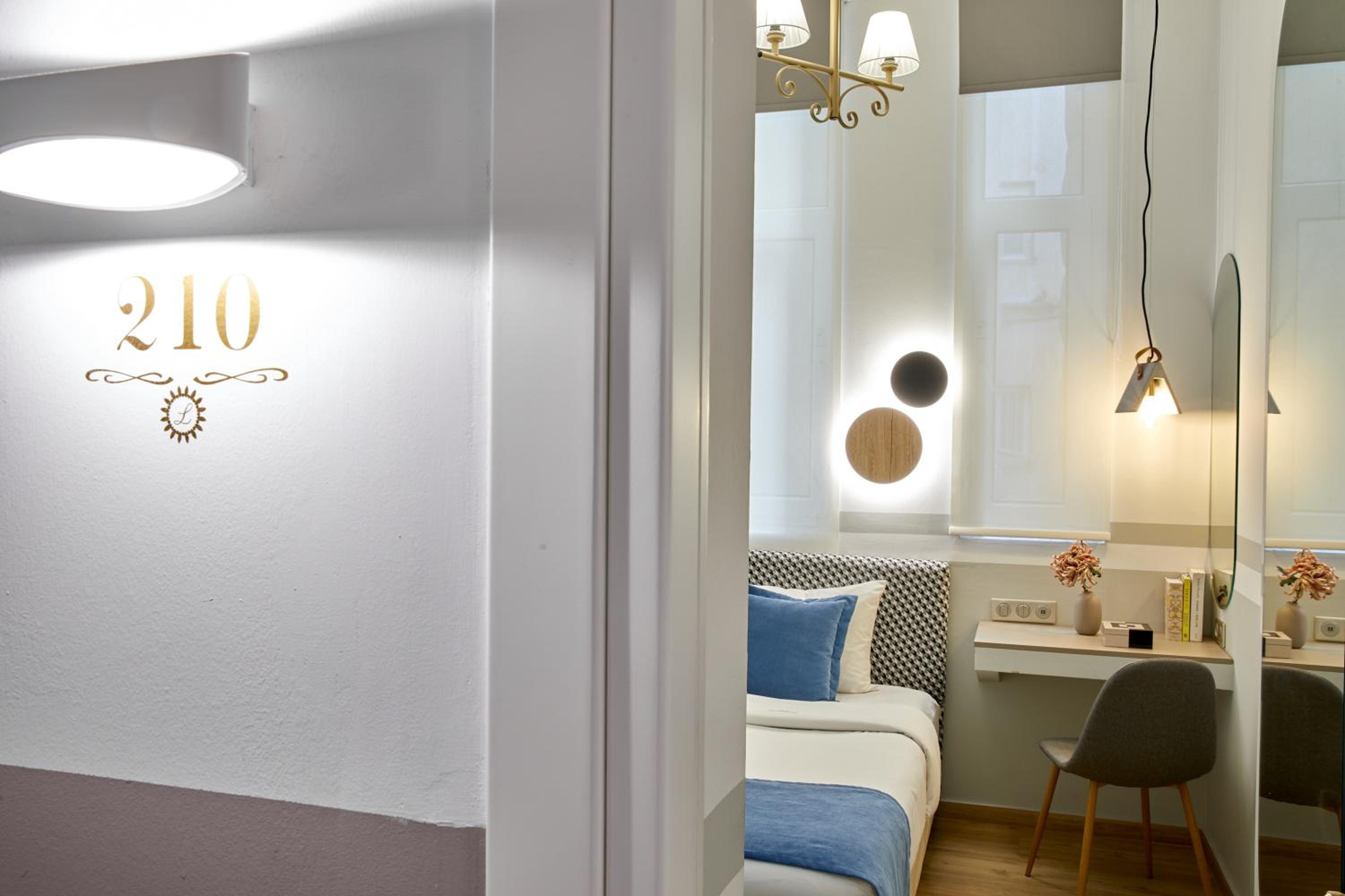 Interior Single Room