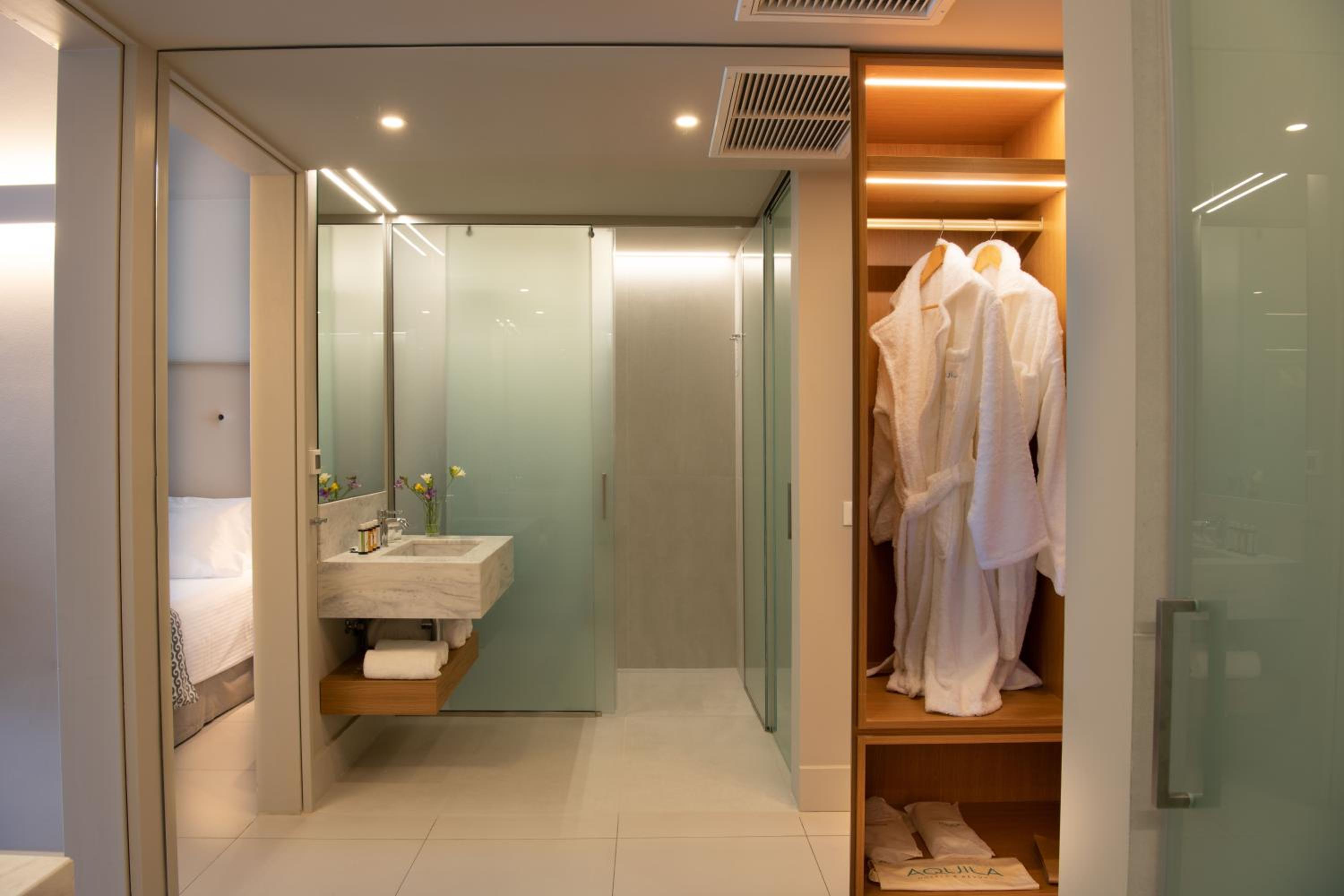 Classic Room, Side Sea View