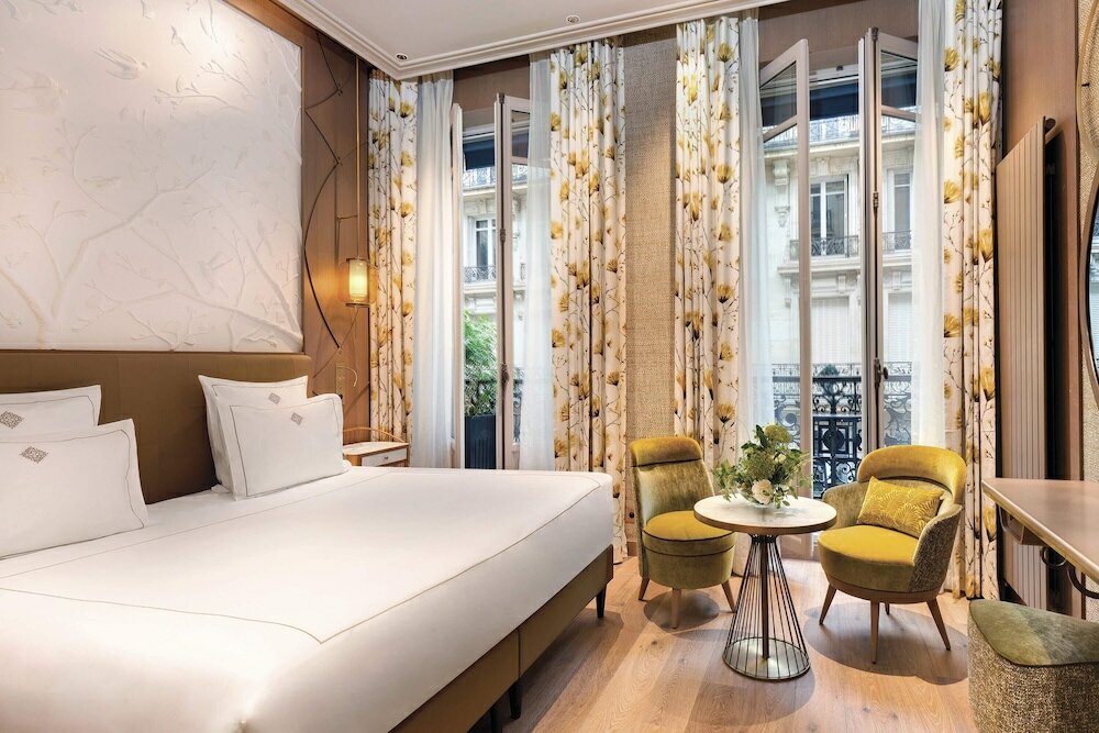 Deluxe Room, Balcony