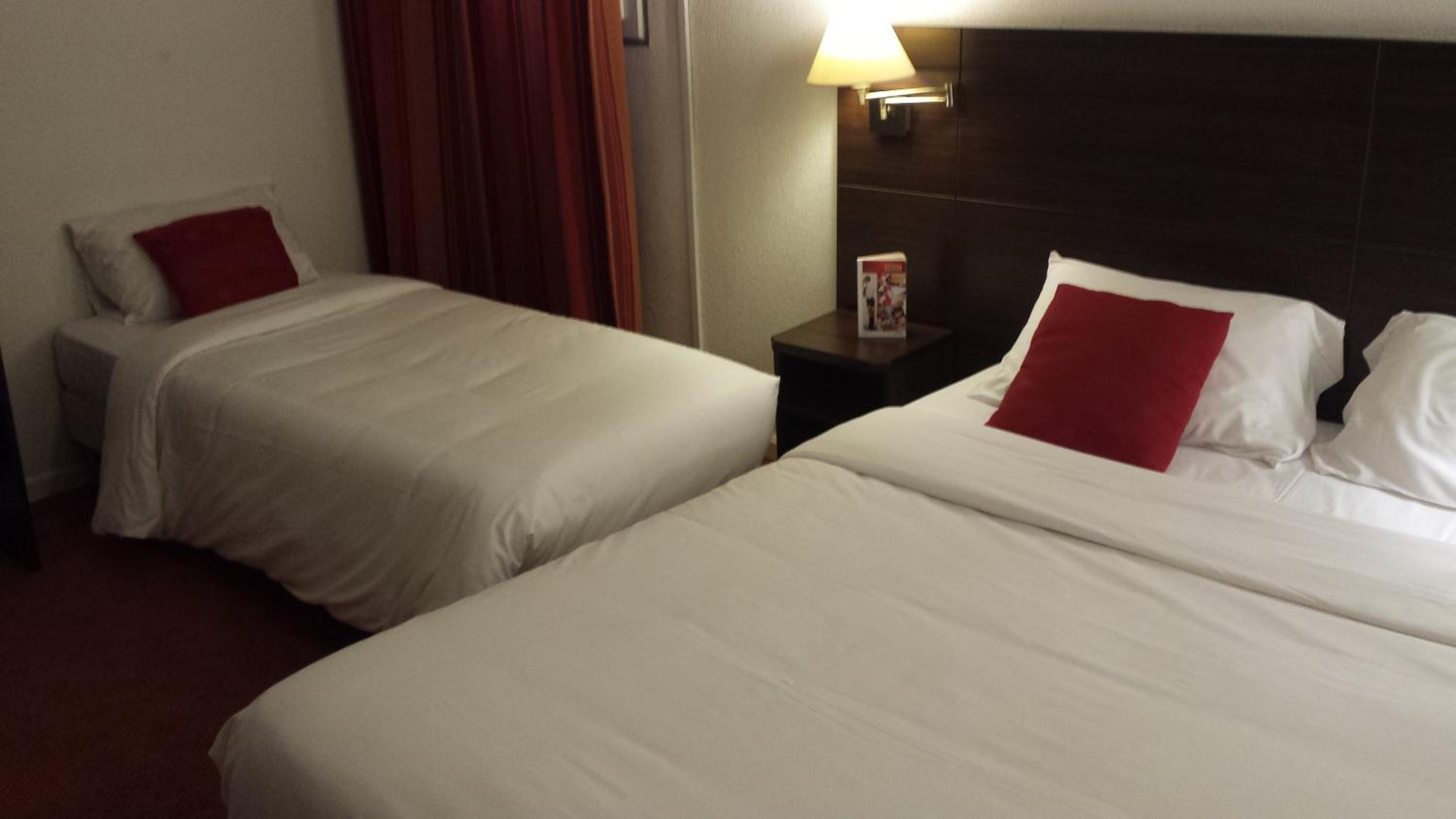 Triple Room with Three Single Beds