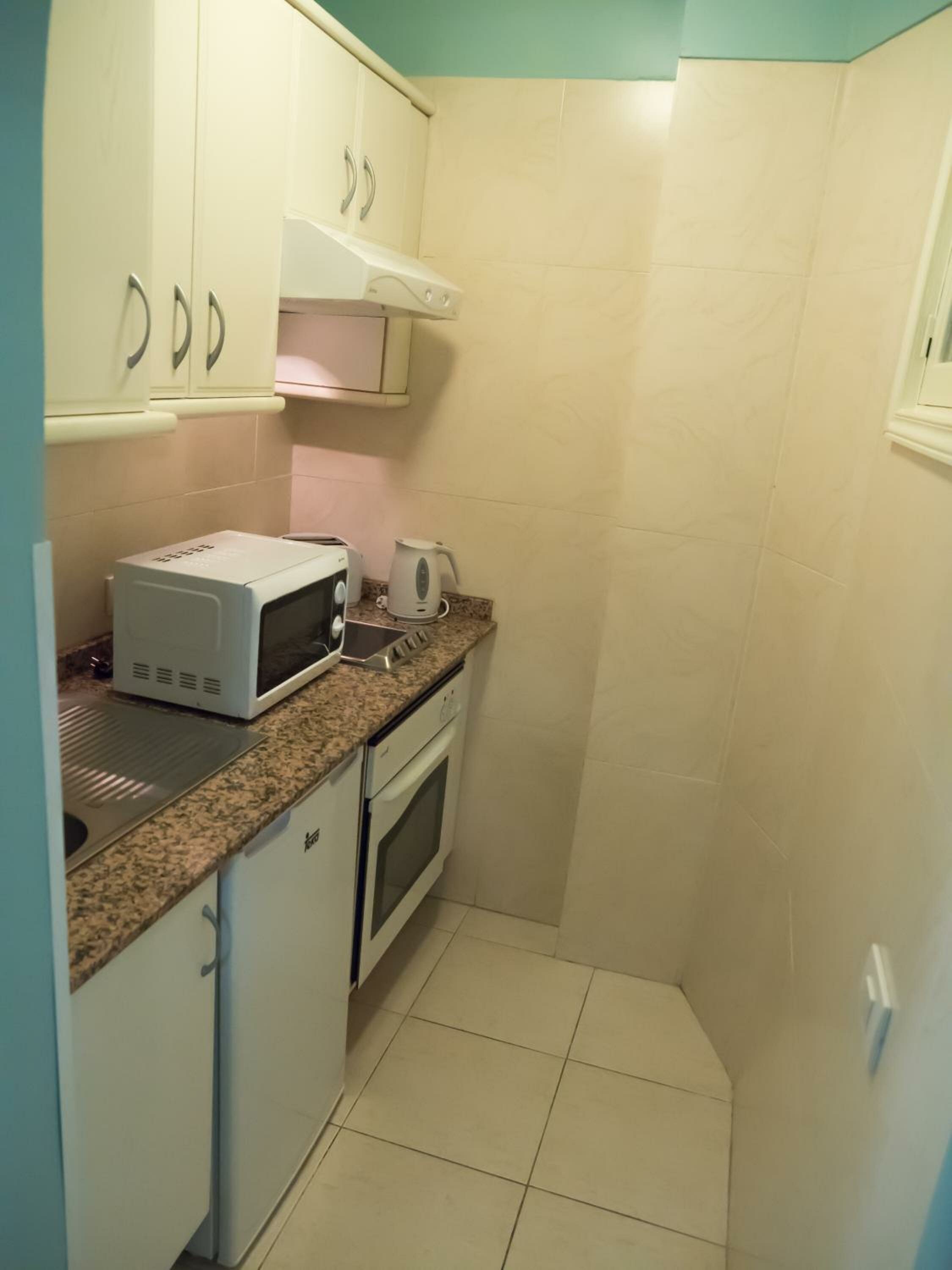 Apartment with Pool View 