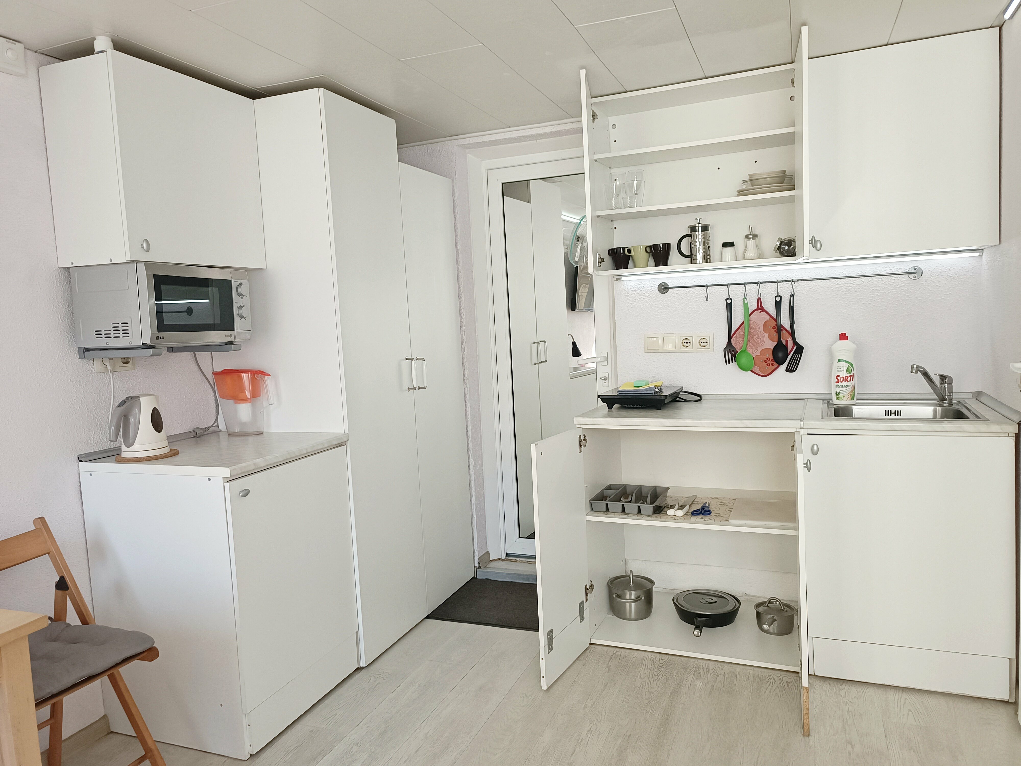 Двухместный номер с 1 двуспальной кроватью king-size вид во двор (3)