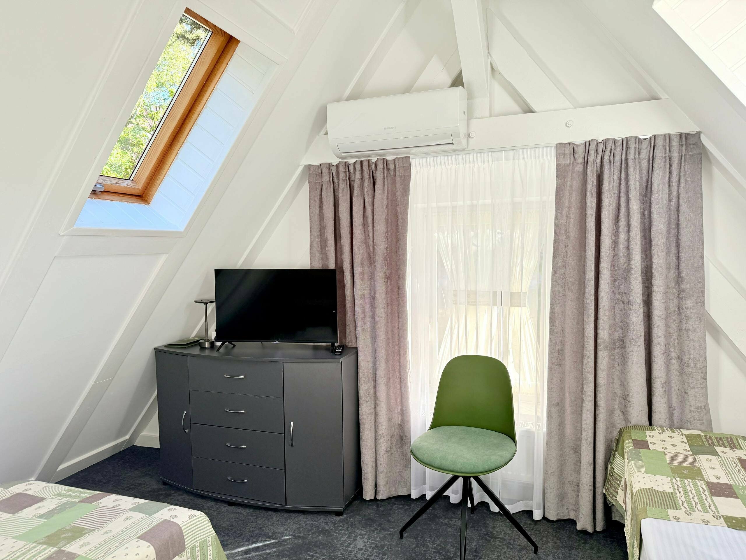 Двухкомнатные апартаменты в мансарде