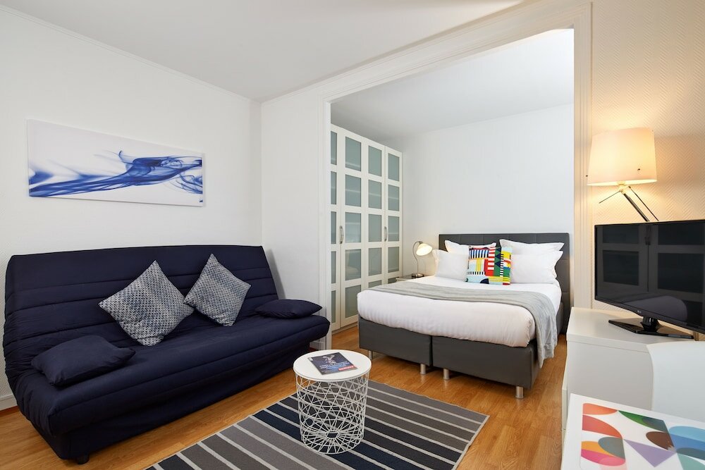 Family Apartment (D+)