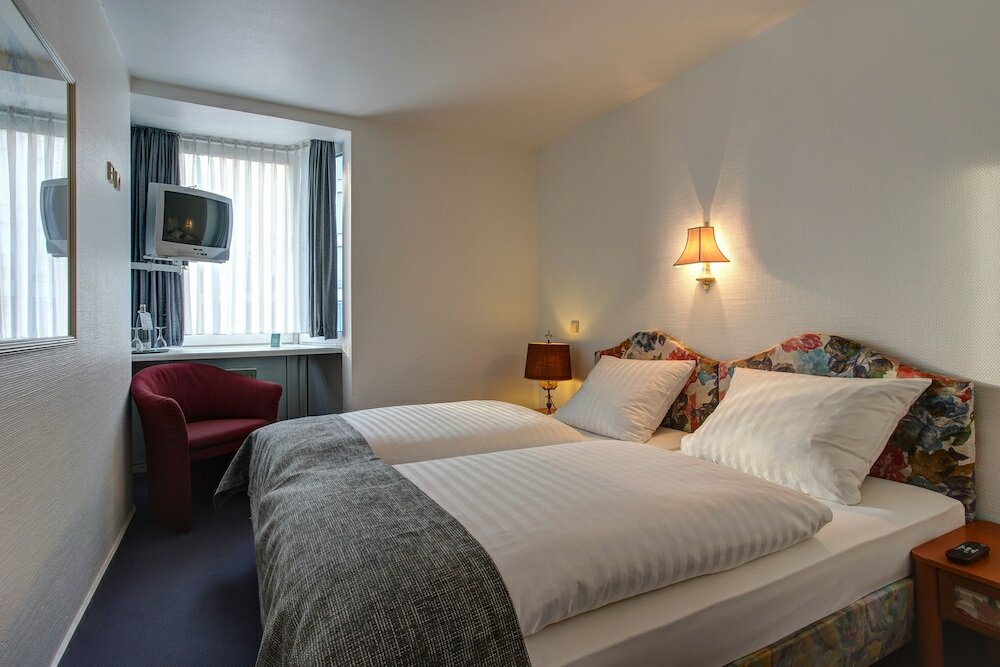 Standard Room, 1 Double Bed