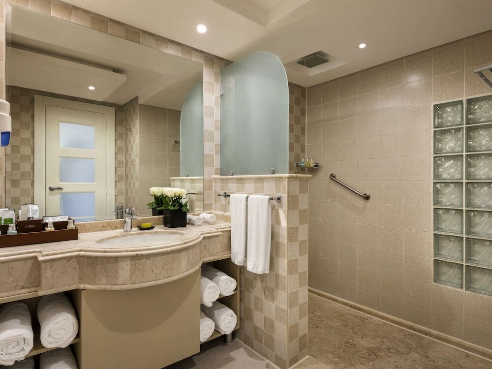 Superior Room, 1 King Bed (Aqua)