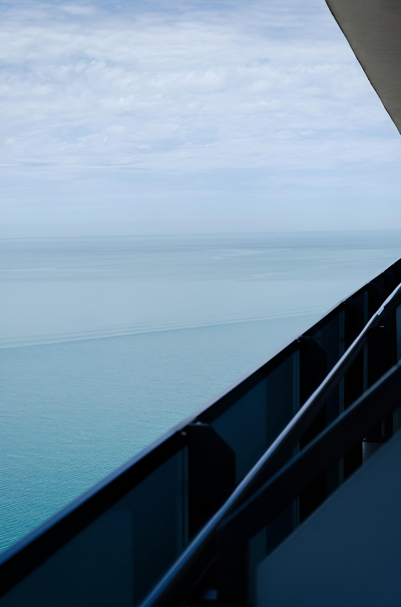 Deluxe Room, 1 Bedroom, Bathtub