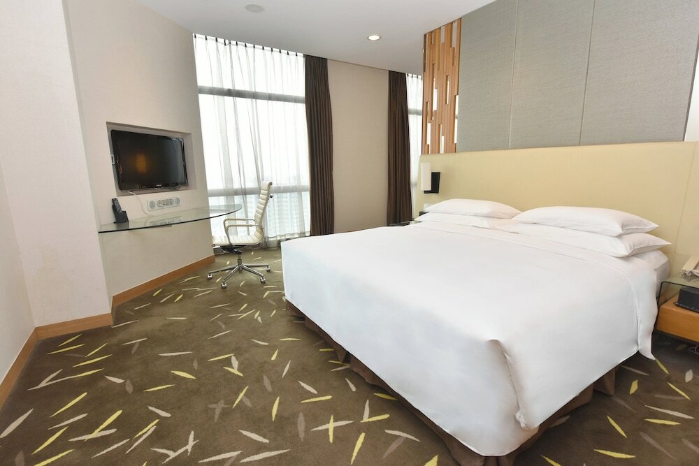 Premium Room, 1 King Bed, Corner